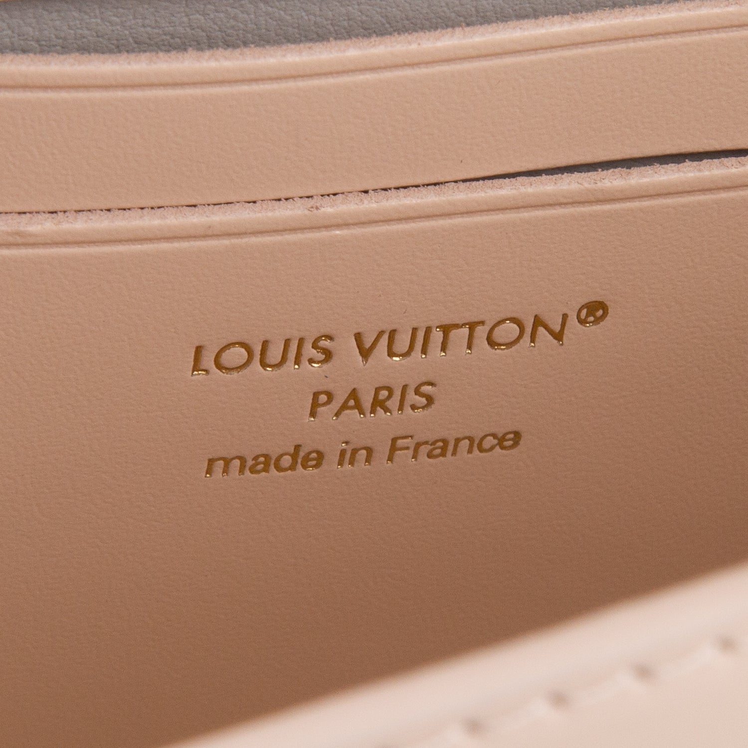 Louis Vuitton Cream Shiny Calfskin Capucines Wallet on Chain w/ Box & Straps