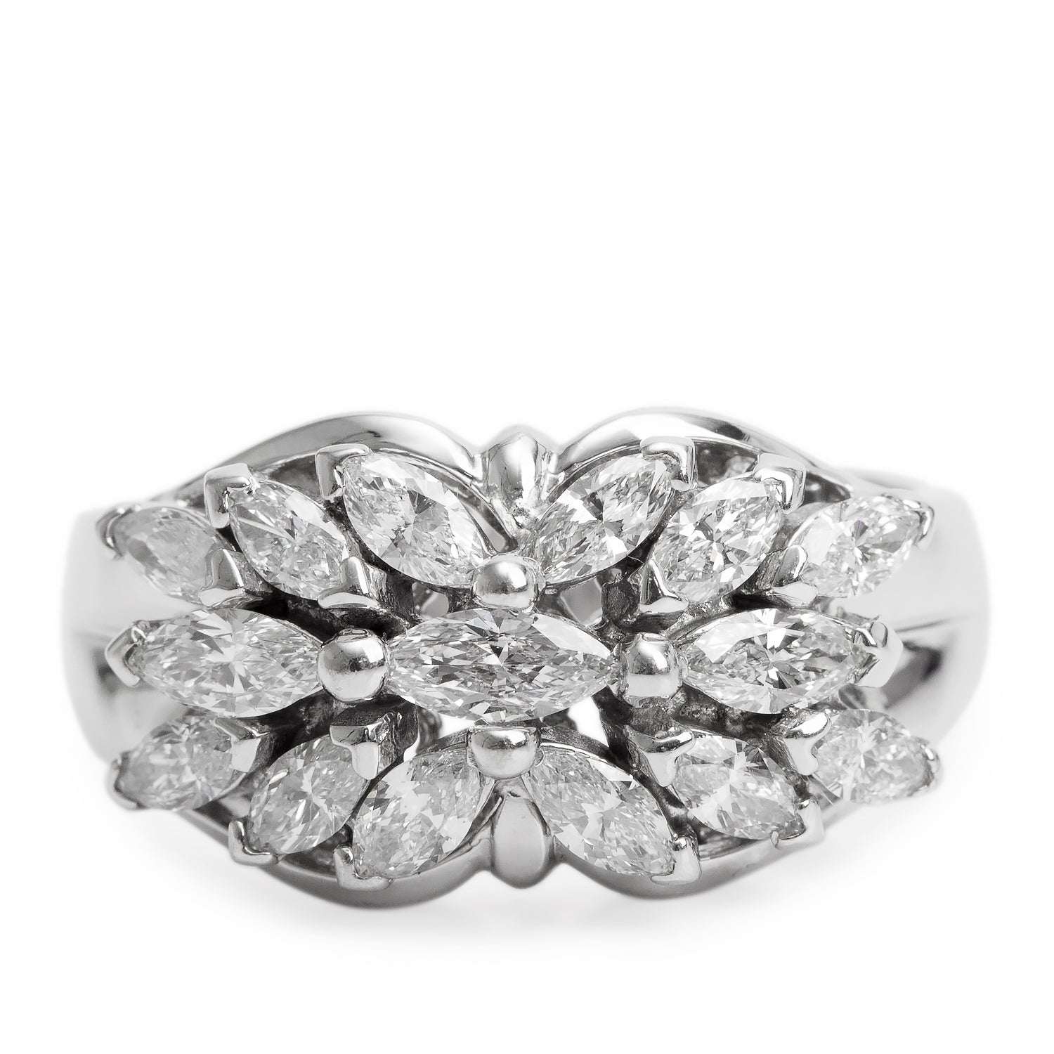18k White Gold Cluster Diamond Ring, Size 9.75