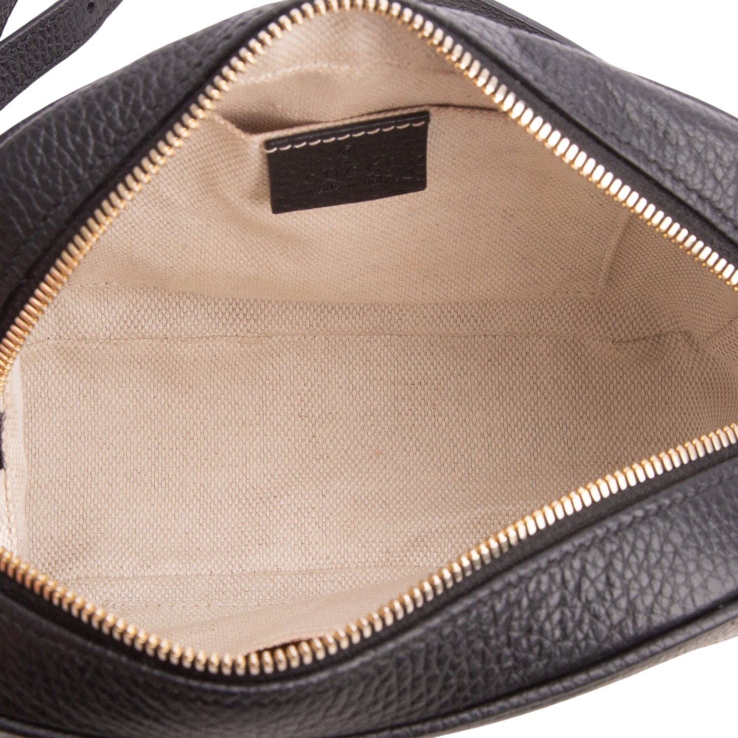 Gucci Black Pebbled Calfskin Leather Small Soho Disco Bag w/ Box