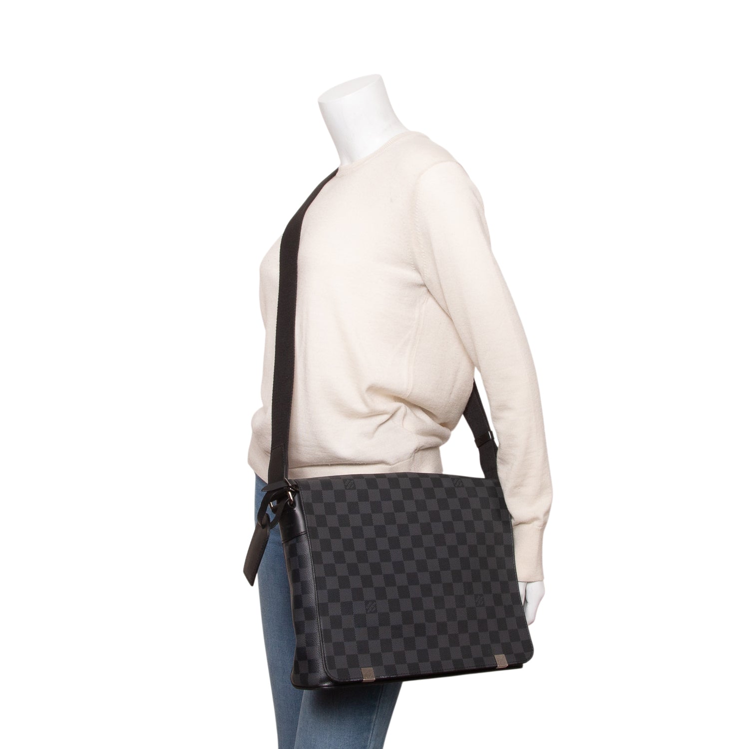 Louis Vuitton Damier Graphite District GM