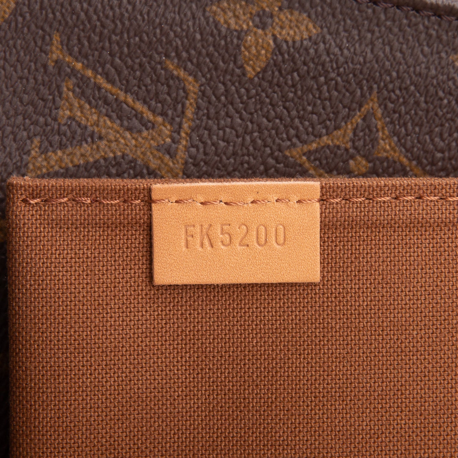 Louis Vuitton 2020 Monogram Petit Sac Plat w/ Box & Strap