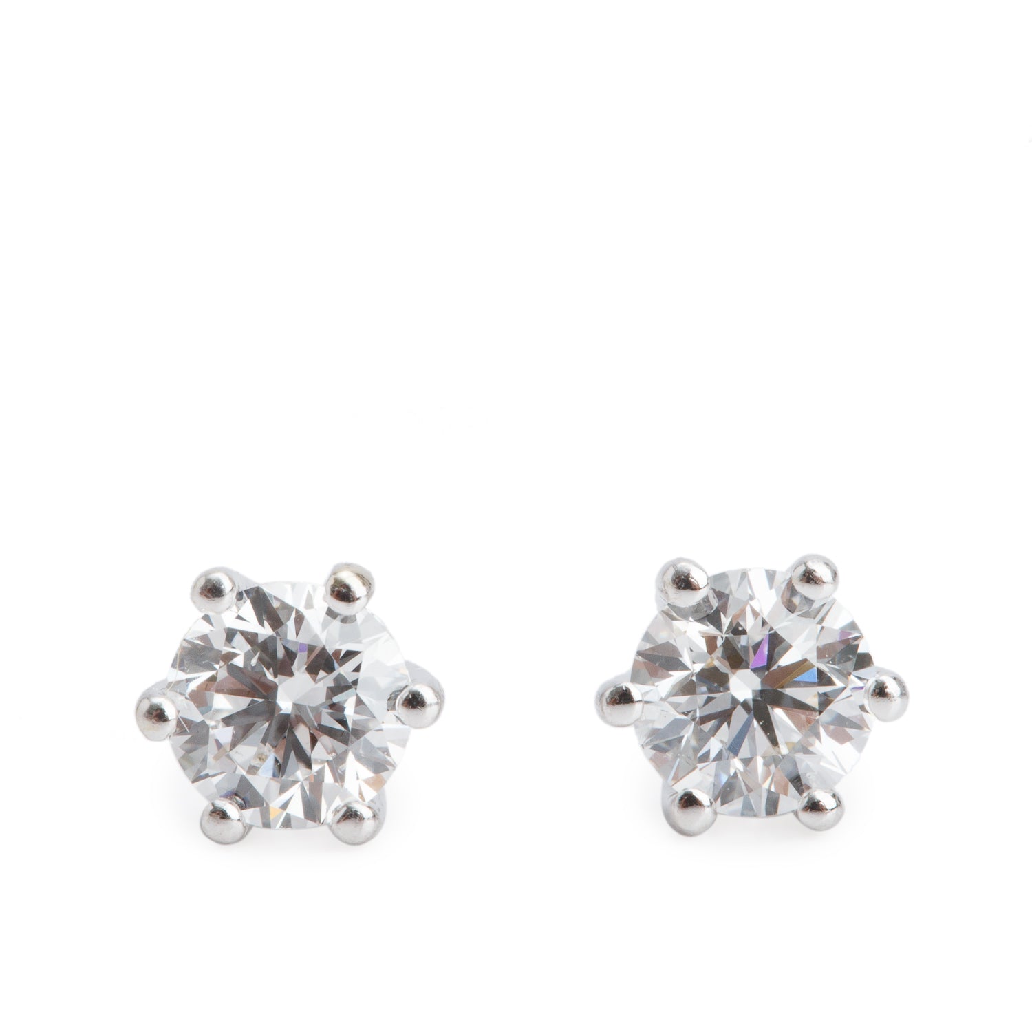 18k White Gold 0.63 tcw. Diamond Stud Earrings