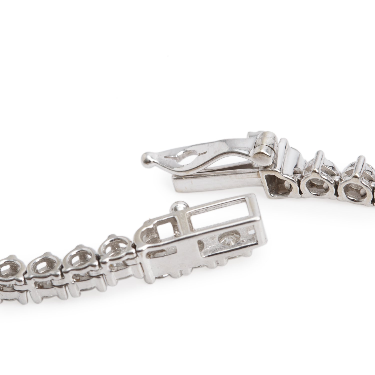 10k White Gold 20.55 tcw. Diamond Tennis Necklace