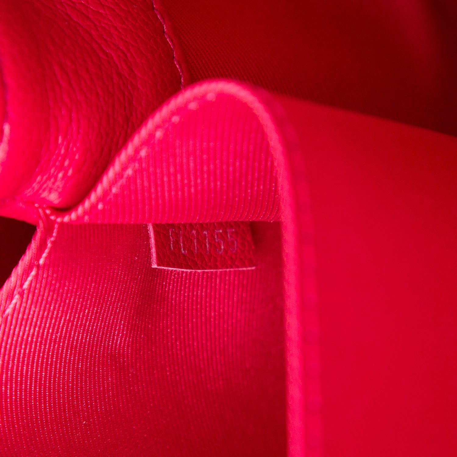 Louis Vuitton Pink Calfskin Lockme II Top Handle Bag w/ Strap
