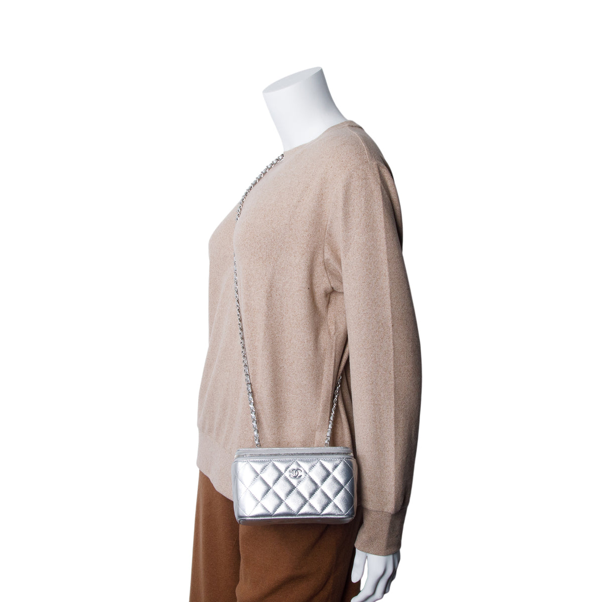 Chanel Metallic Silver Caviar Quilted Leather Small Vanity Case