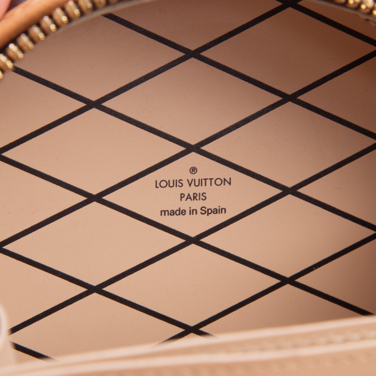Louis Vuitton Monogram Mini Boite Chapeau w/ Strap