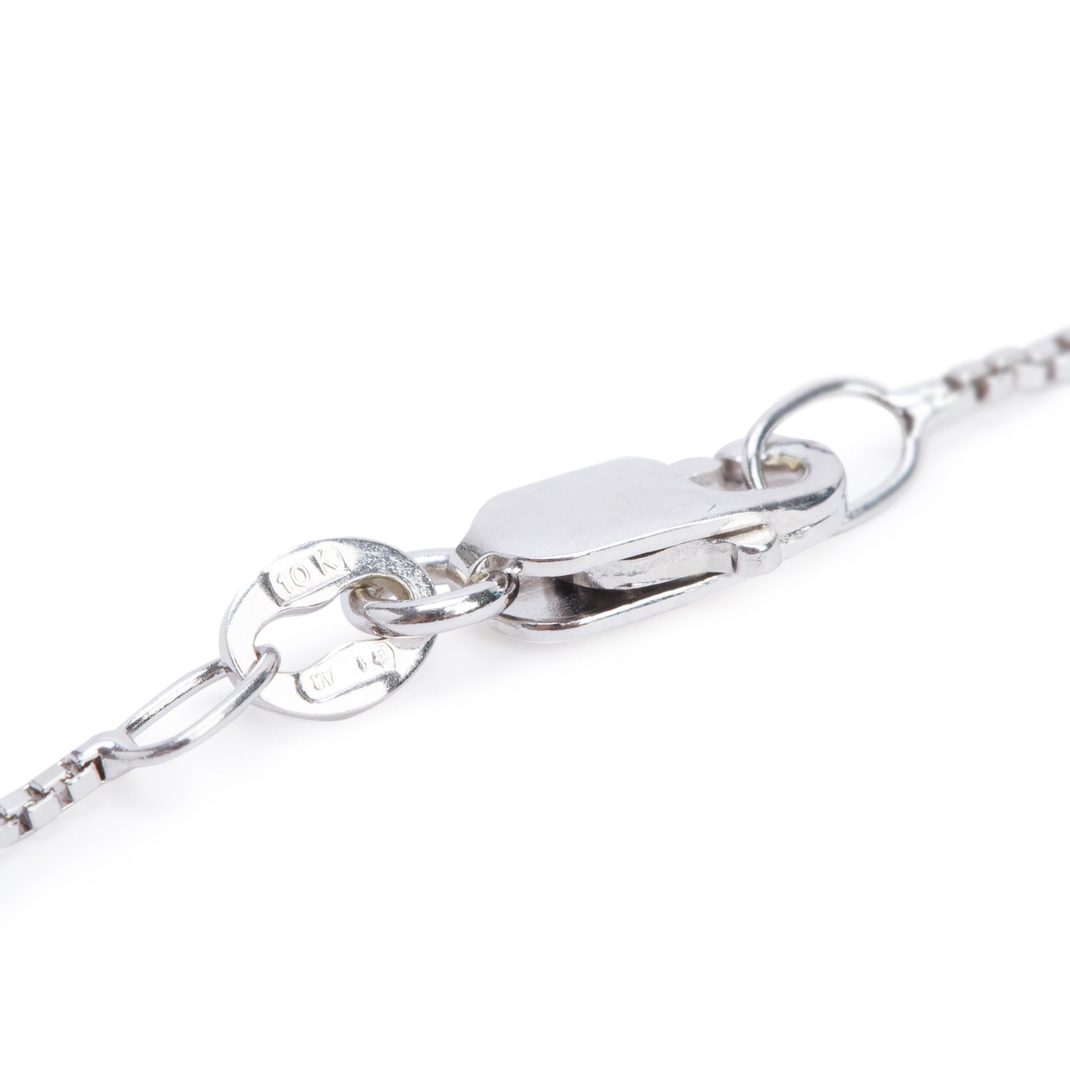 10k White Gold Cluster Diamond Pendant Necklace