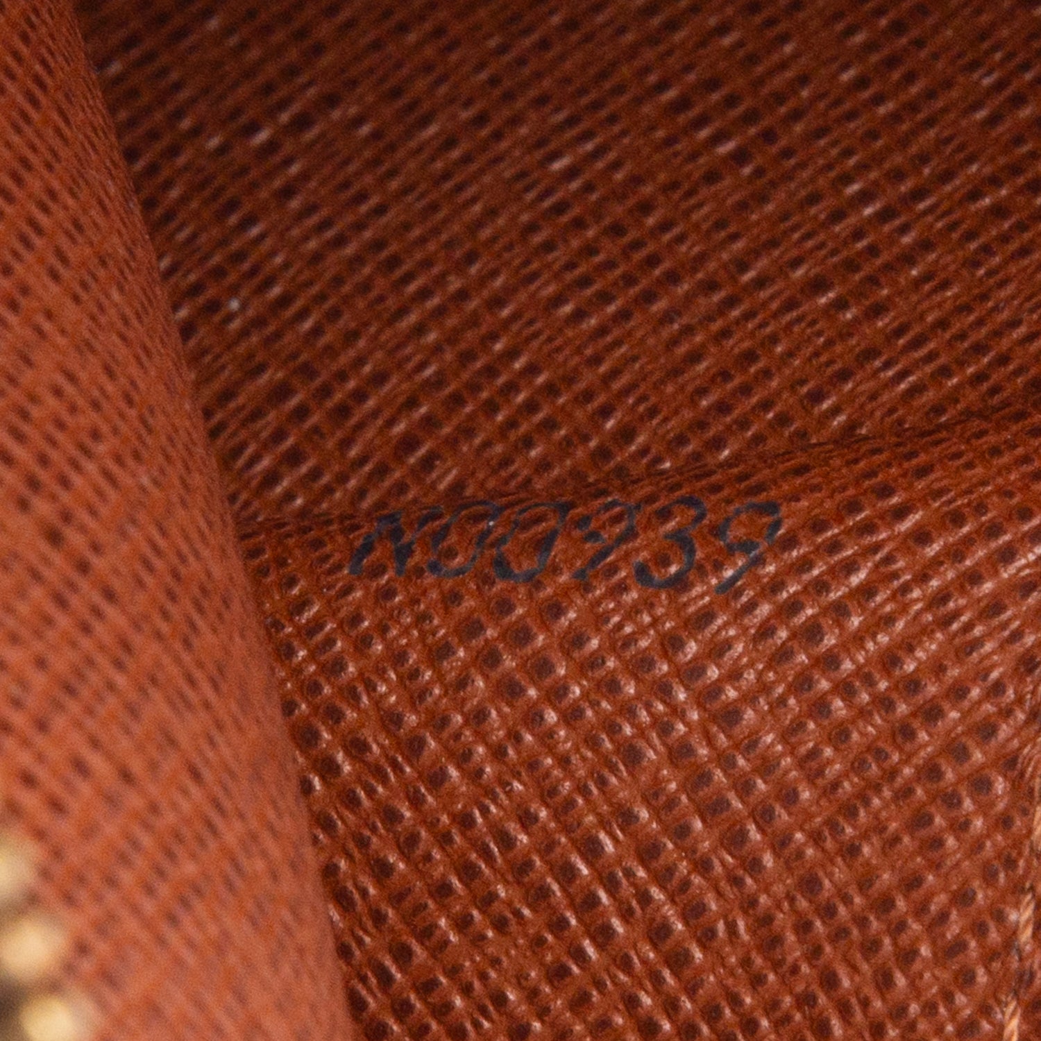 Louis Vuitton Vintage Monogram Papillon 26