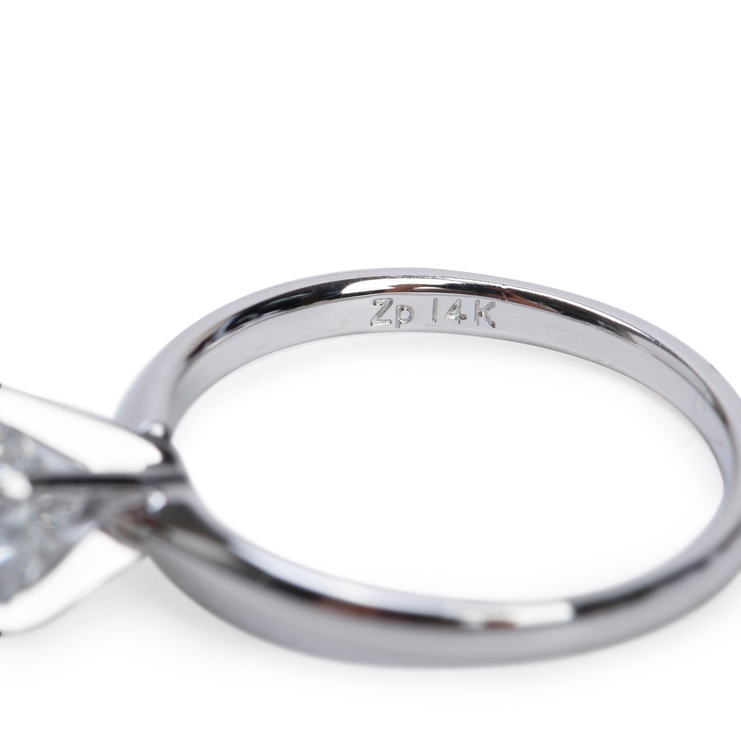 14k White Gold 1.00 ct. Round Cut Solitaire Diamond Engagement Ring, Size 6.75