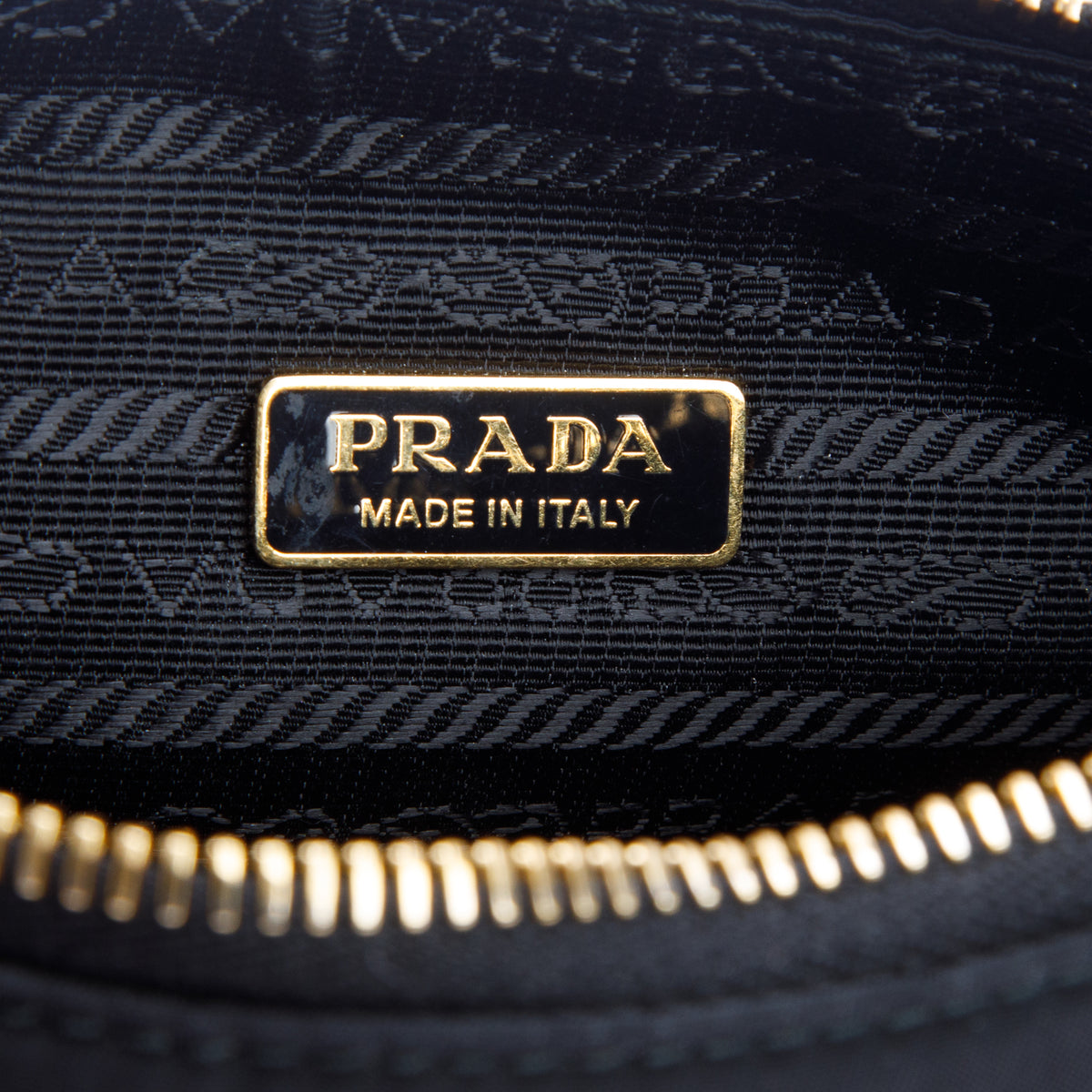 Prada Black Re-Nylon Spazzolato Re-Edition 2002 Shoulder Bag