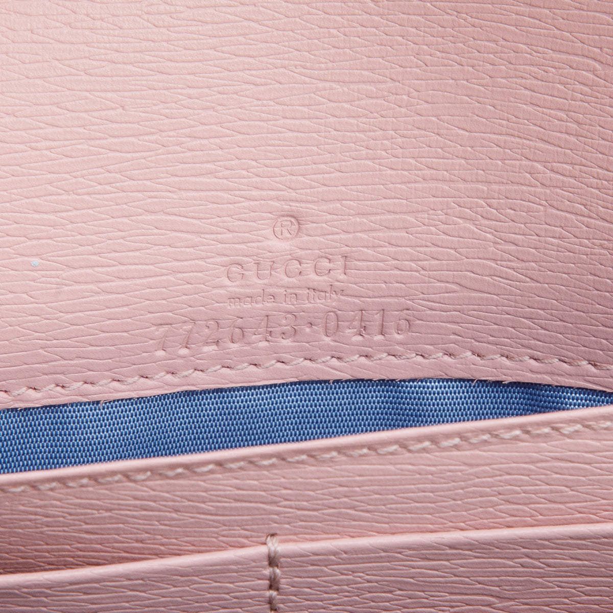 Gucci Pink Textured Calfskin Script Logo Wallet On Chain