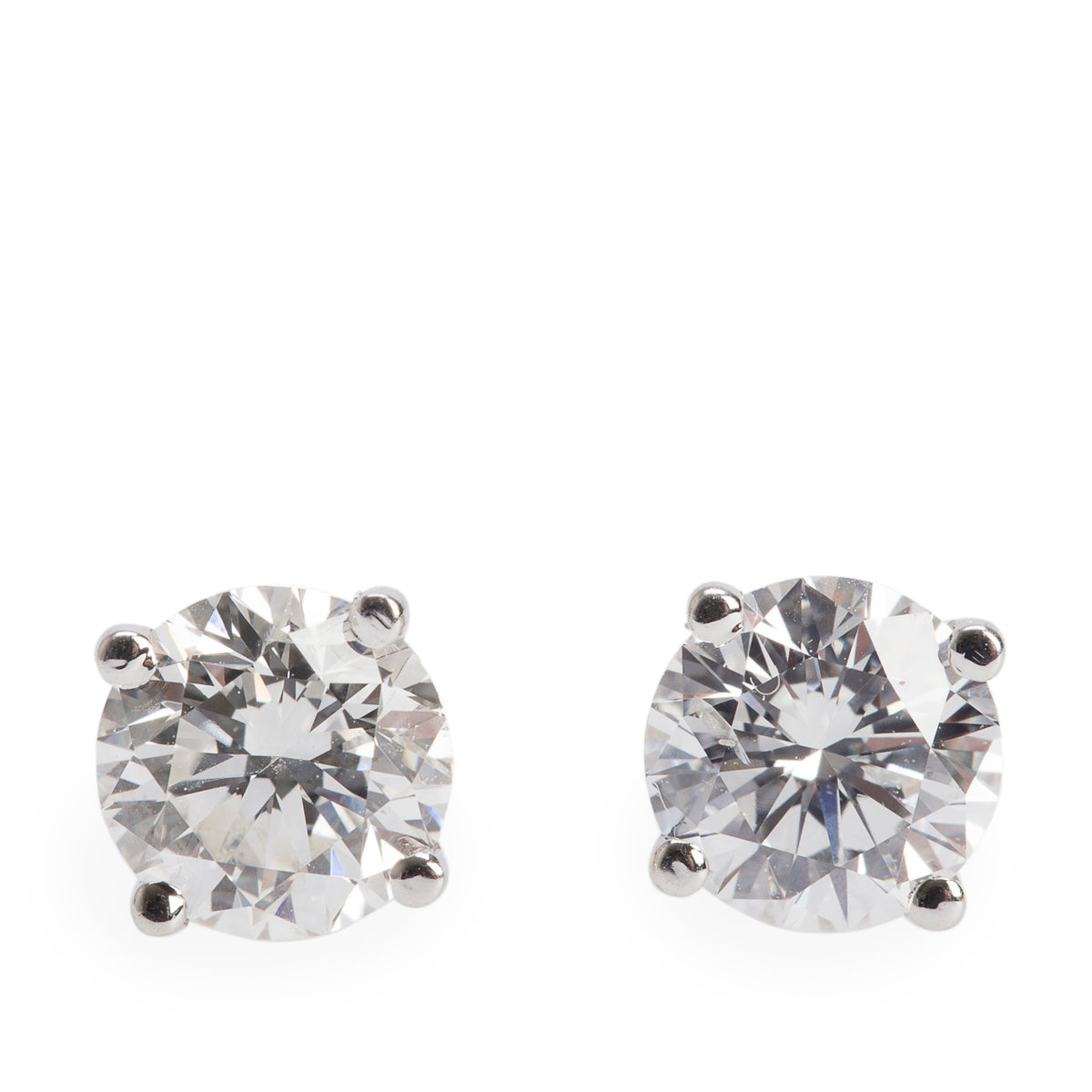 14k White Gold 1.24 tcw. Round Cut Diamond Stud Earrings