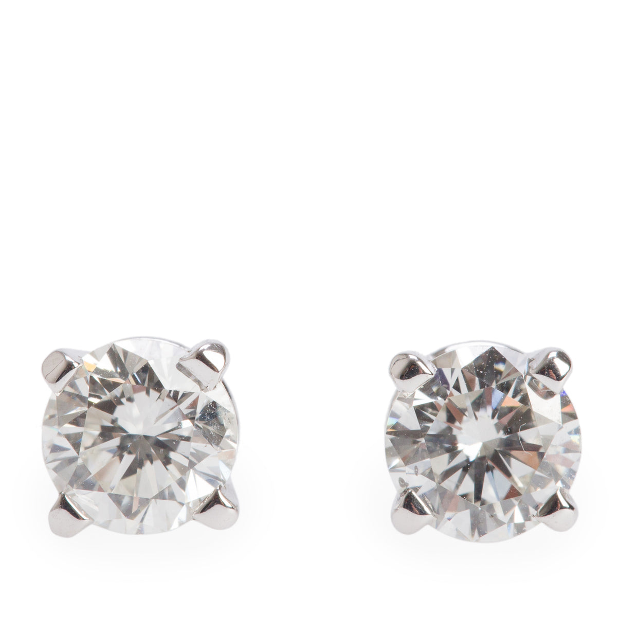14k White Gold 1.07 tcw. Round Cut Diamond Stud Earrings