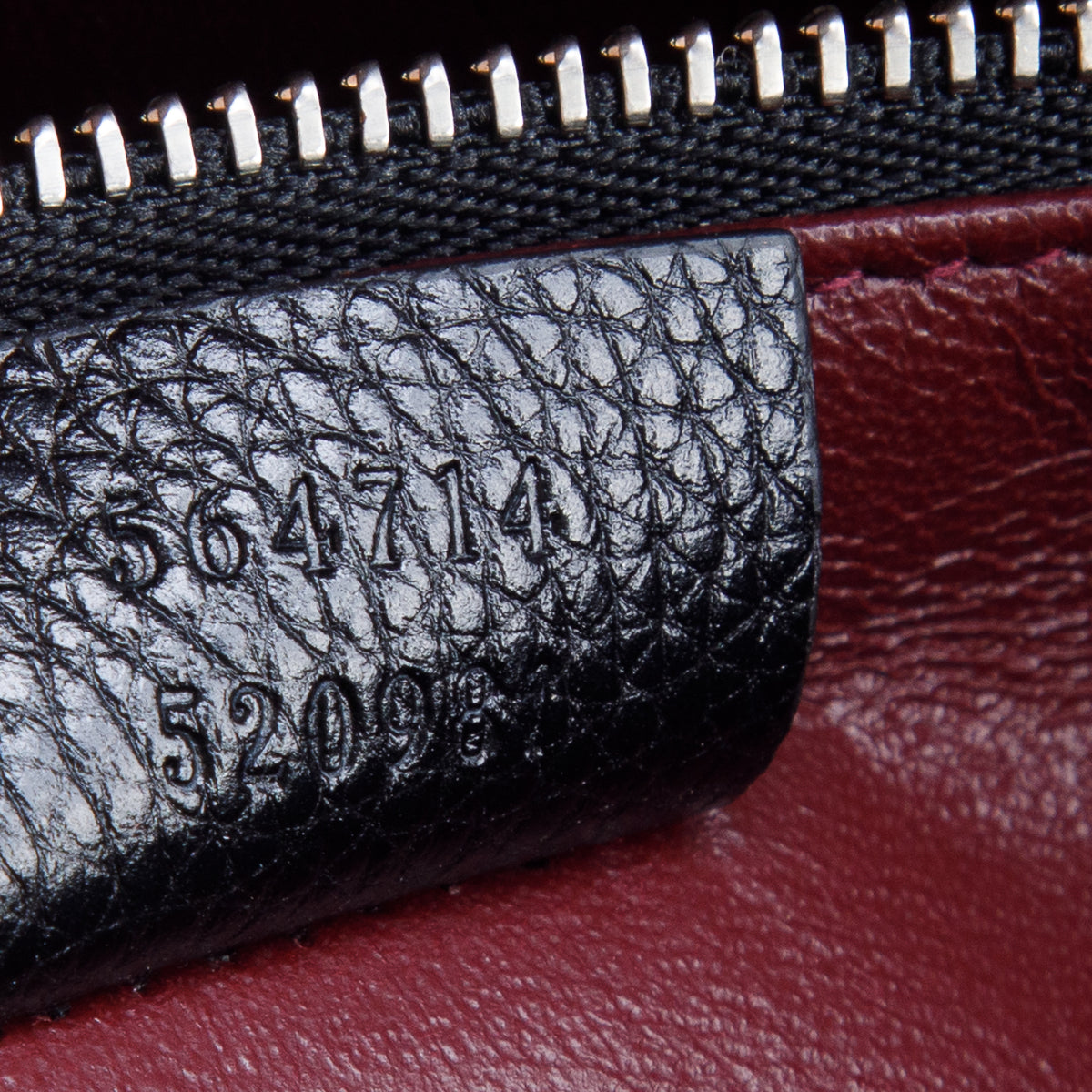 Gucci Black Grainy Calfskin Medium Zumi Top Handle w/ Strap