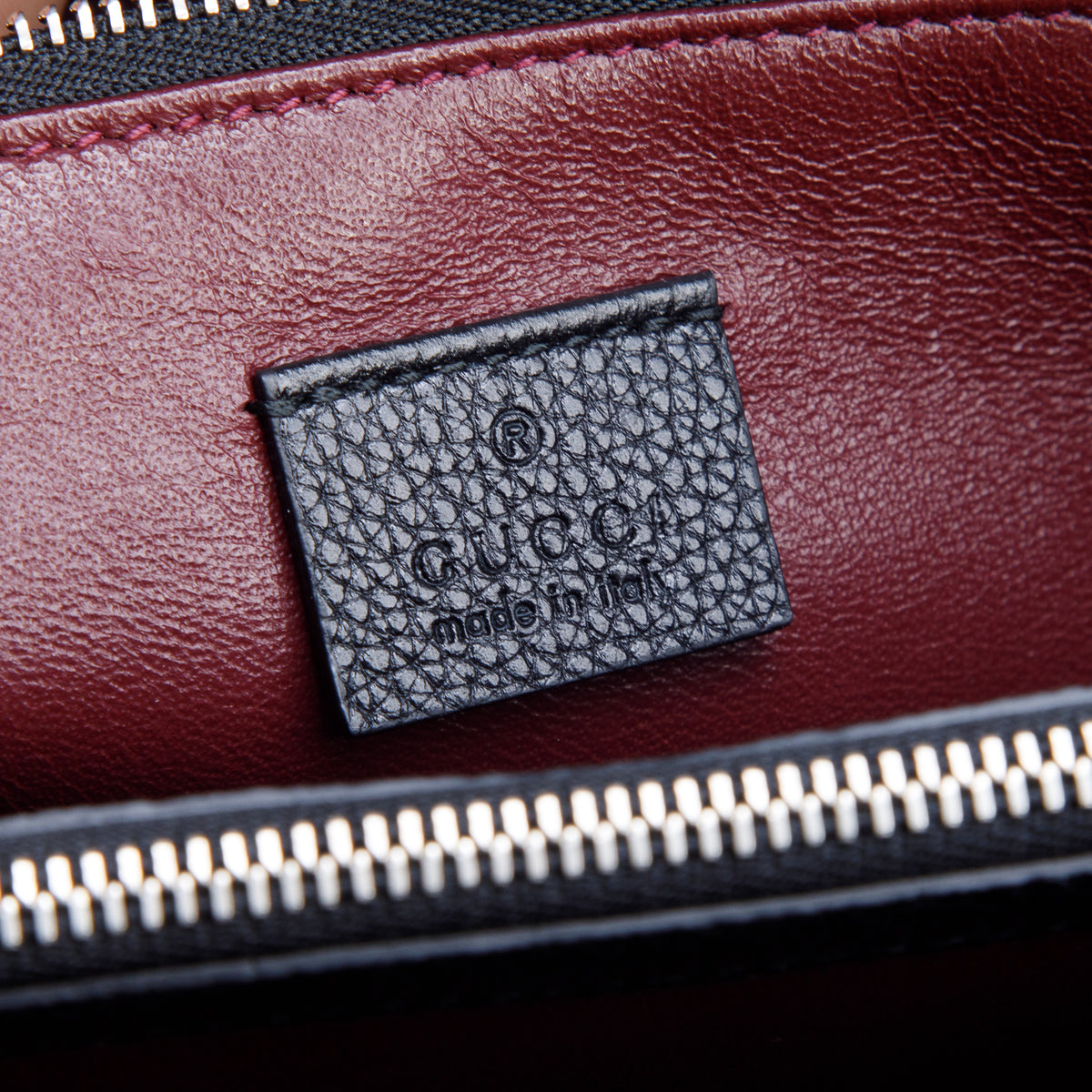Gucci Black Grainy Calfskin Medium Zumi Top Handle w/ Strap