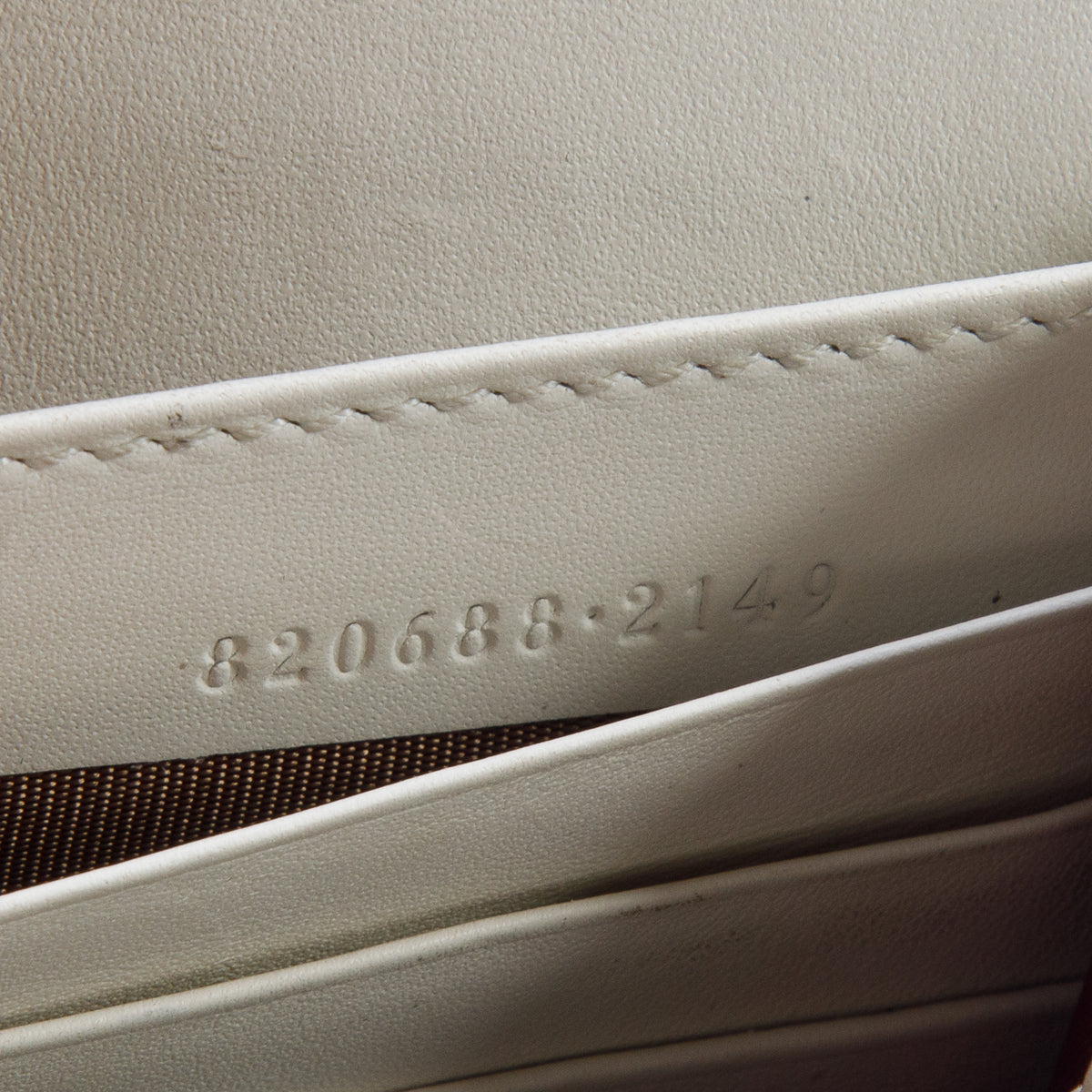 Gucci White GG Emblem Monogram Wallet w/ Strap