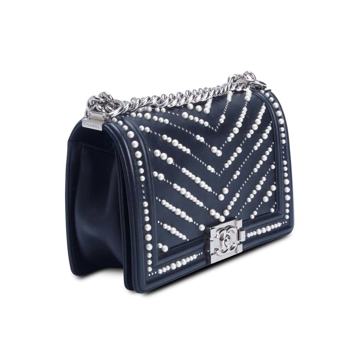Chanel Black Calfskin Leather Medium Chevron Pearl Boy Bag
