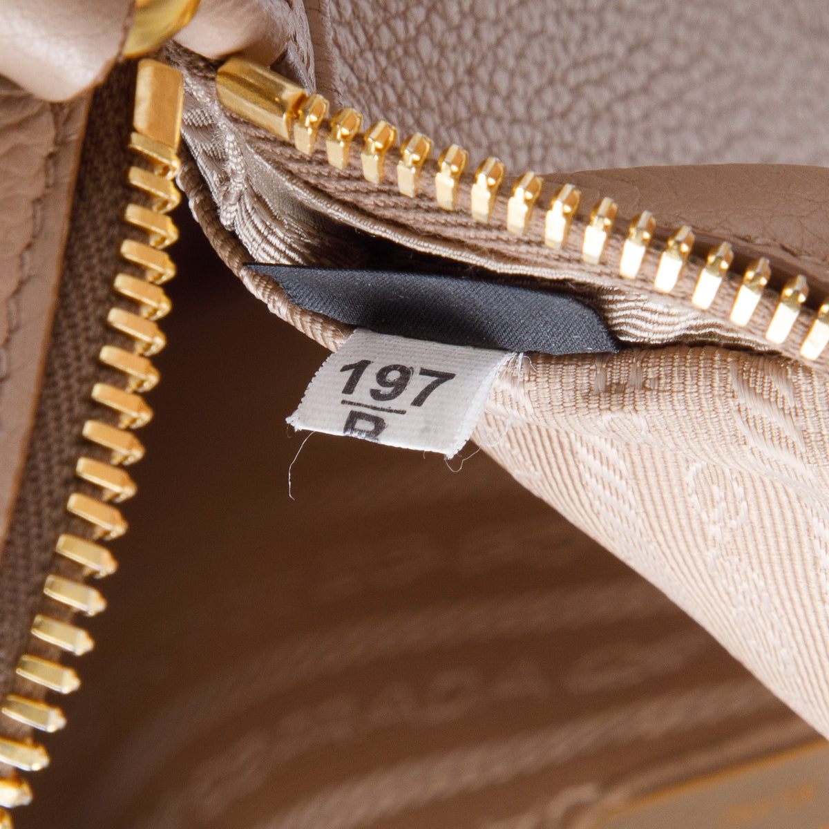Prada Beige Vitello Phenix Camera Bag