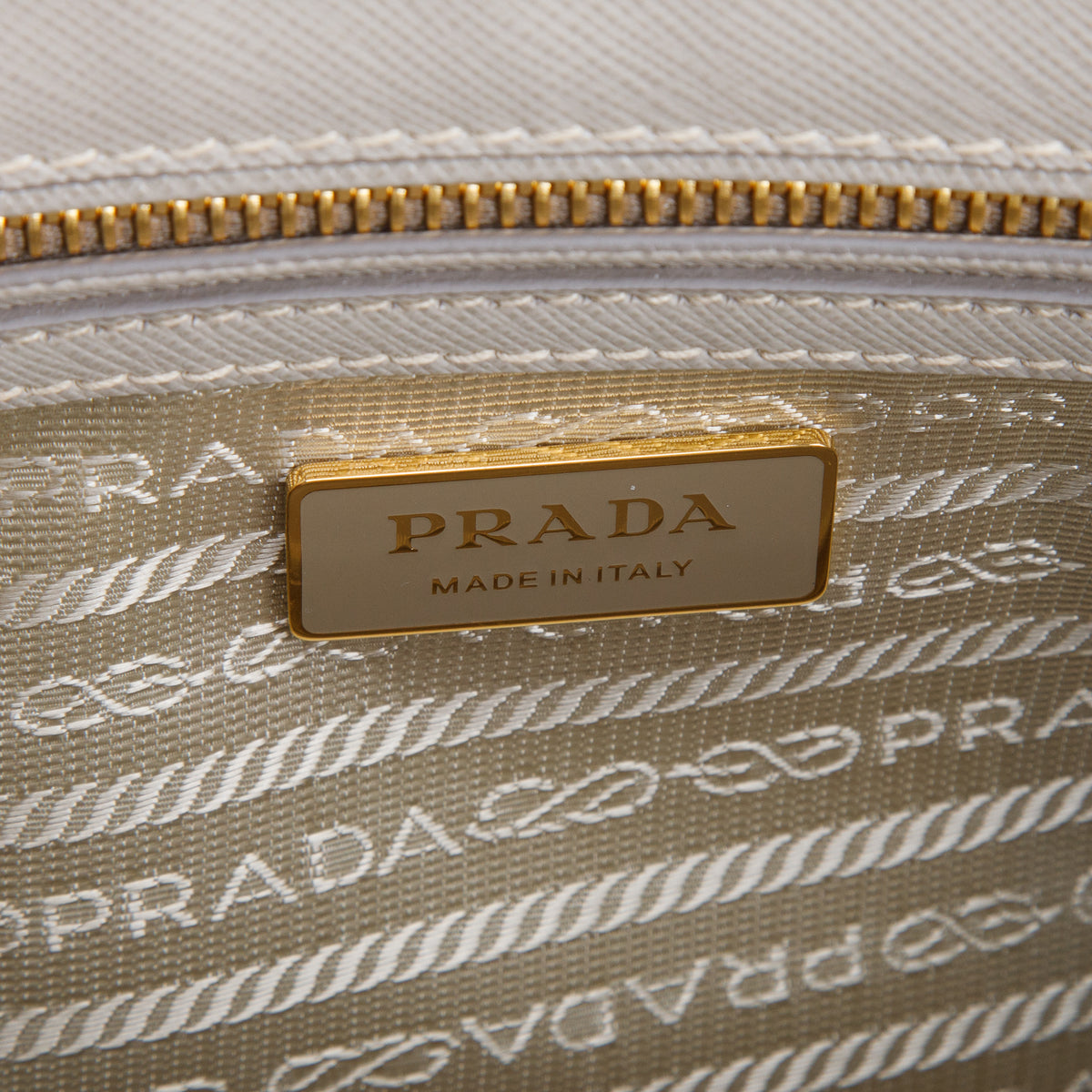 Prada 2020 Grey Saffiano Leather Small Double Zip Galleria Tote w/ Box, Authenticity Card & Strap