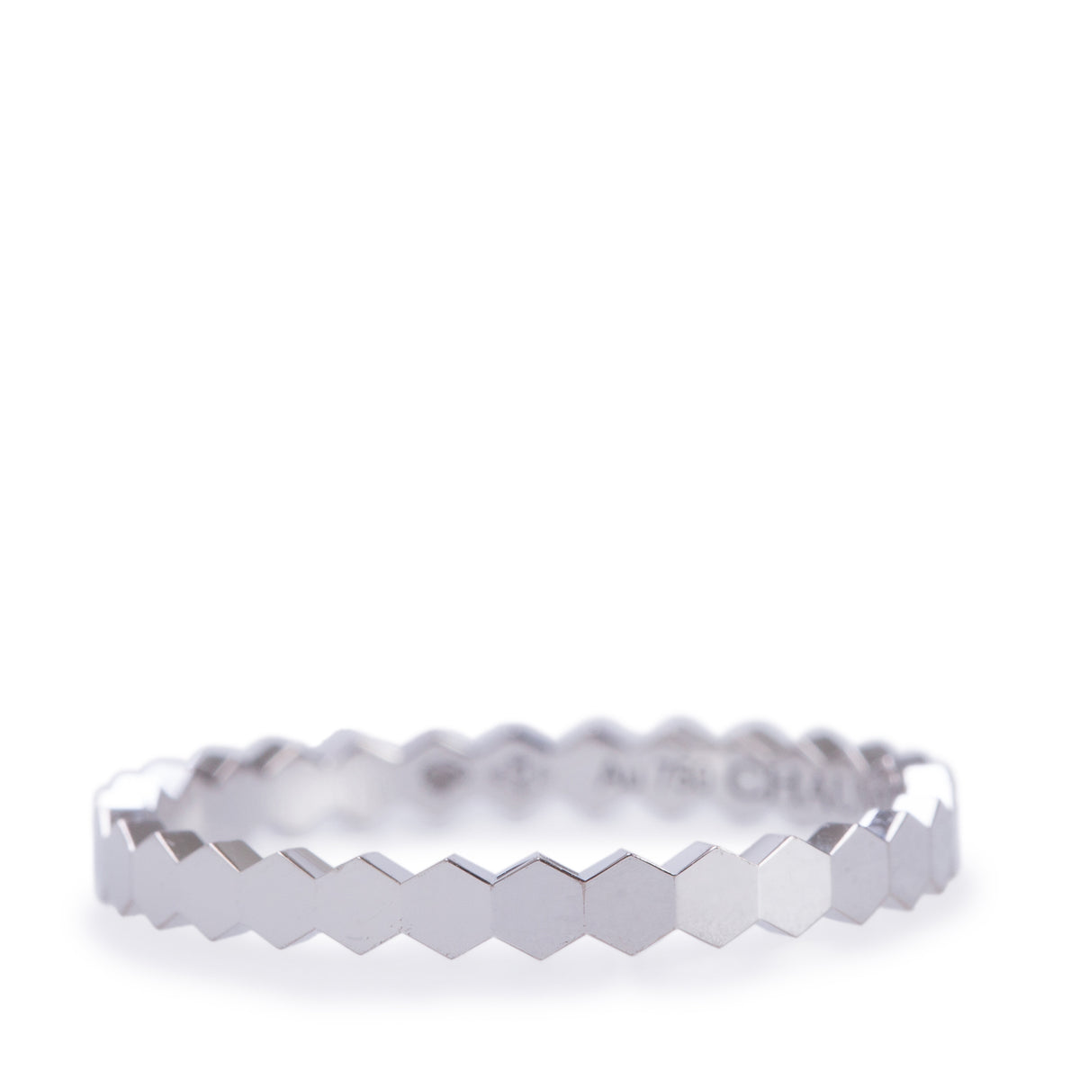 Chaumet 2024 18k White Gold Bee de Chaumet 2.5 MM Band Ring 60 9 w/ Box & Certificate
