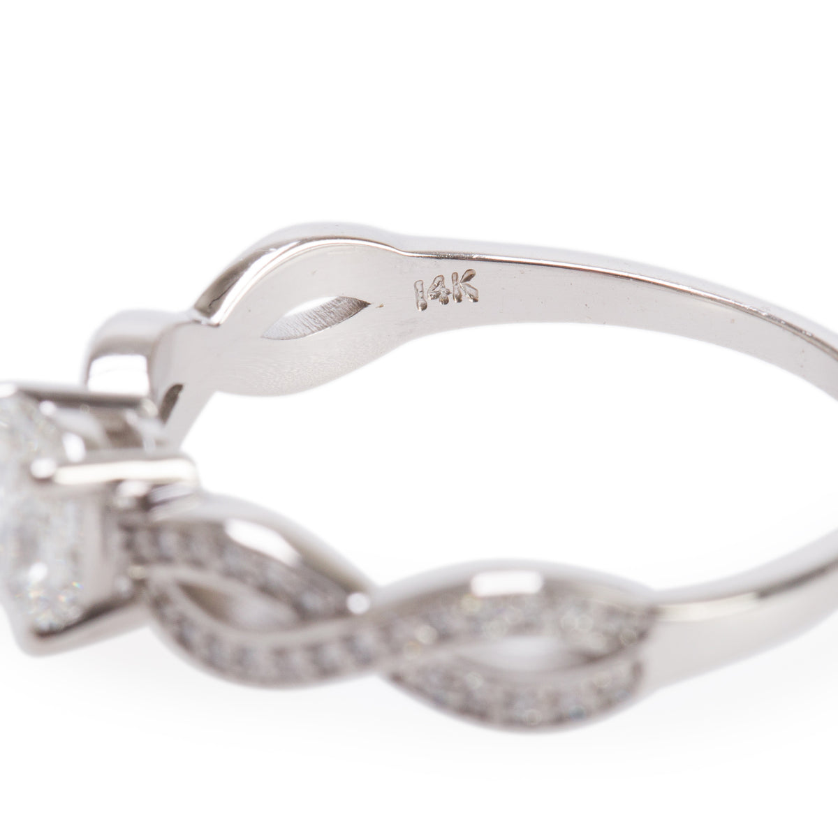 14k White Gold 0.76 ct. Round Cut Diamond Engagement Ring, Size 8.25