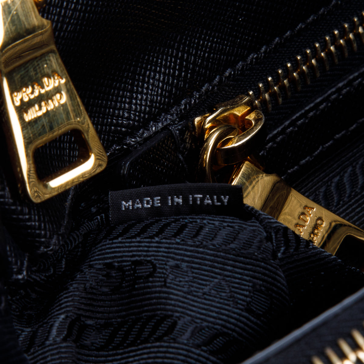 Prada Black Saffiano Lux Leather Small Double Zip Galleria Tote w/ Authenticity Card & Strap