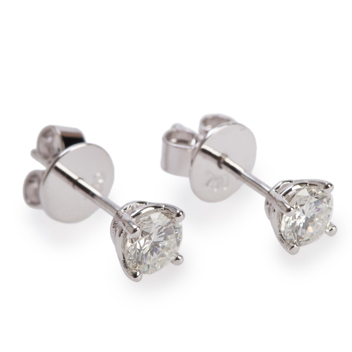 18k White Gold 0.65 tcw. Round Cut Diamond Stud Earrings