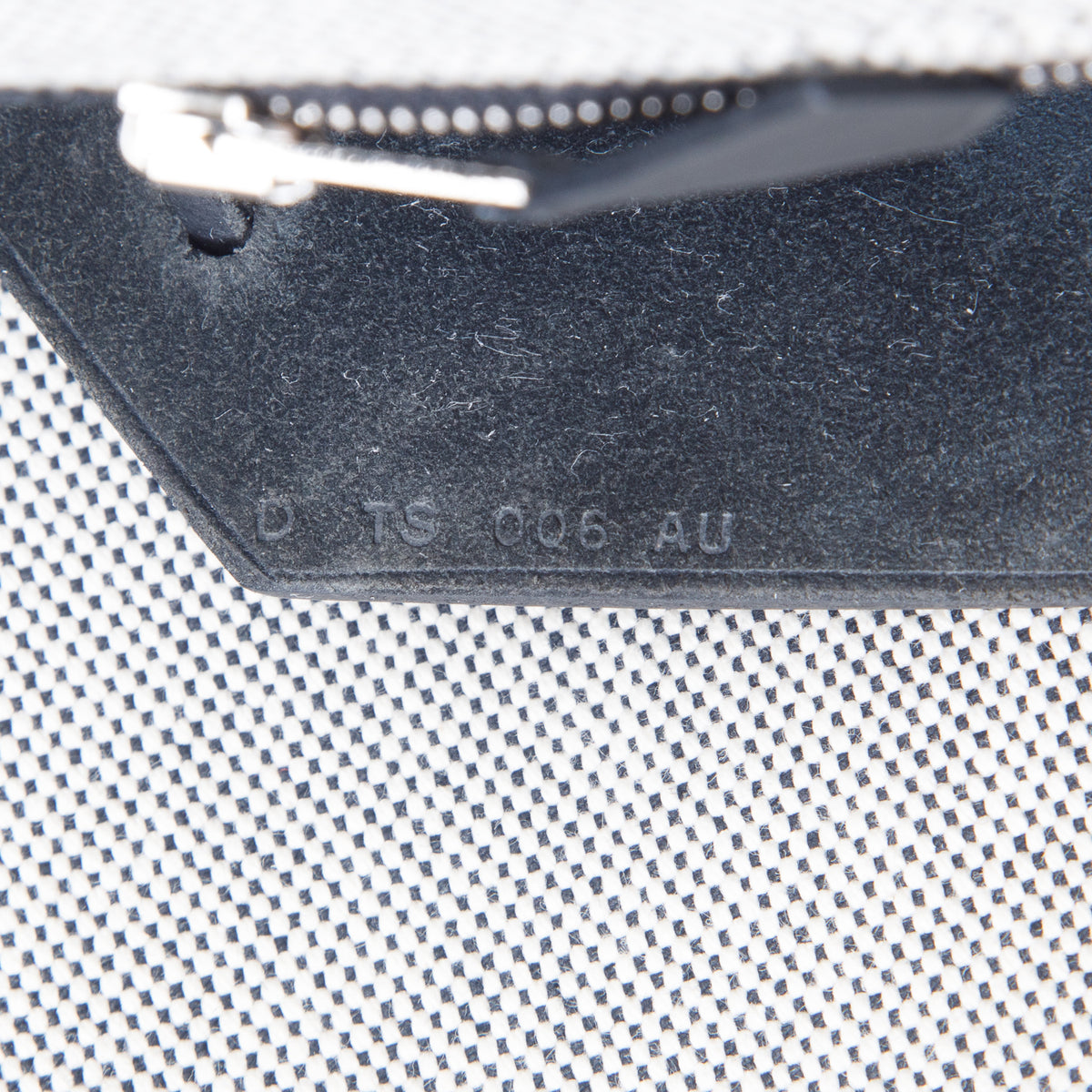 Hermes Noir Toile H Berline Vache Hunter Herbag Zip PM 31 w/ Pouch