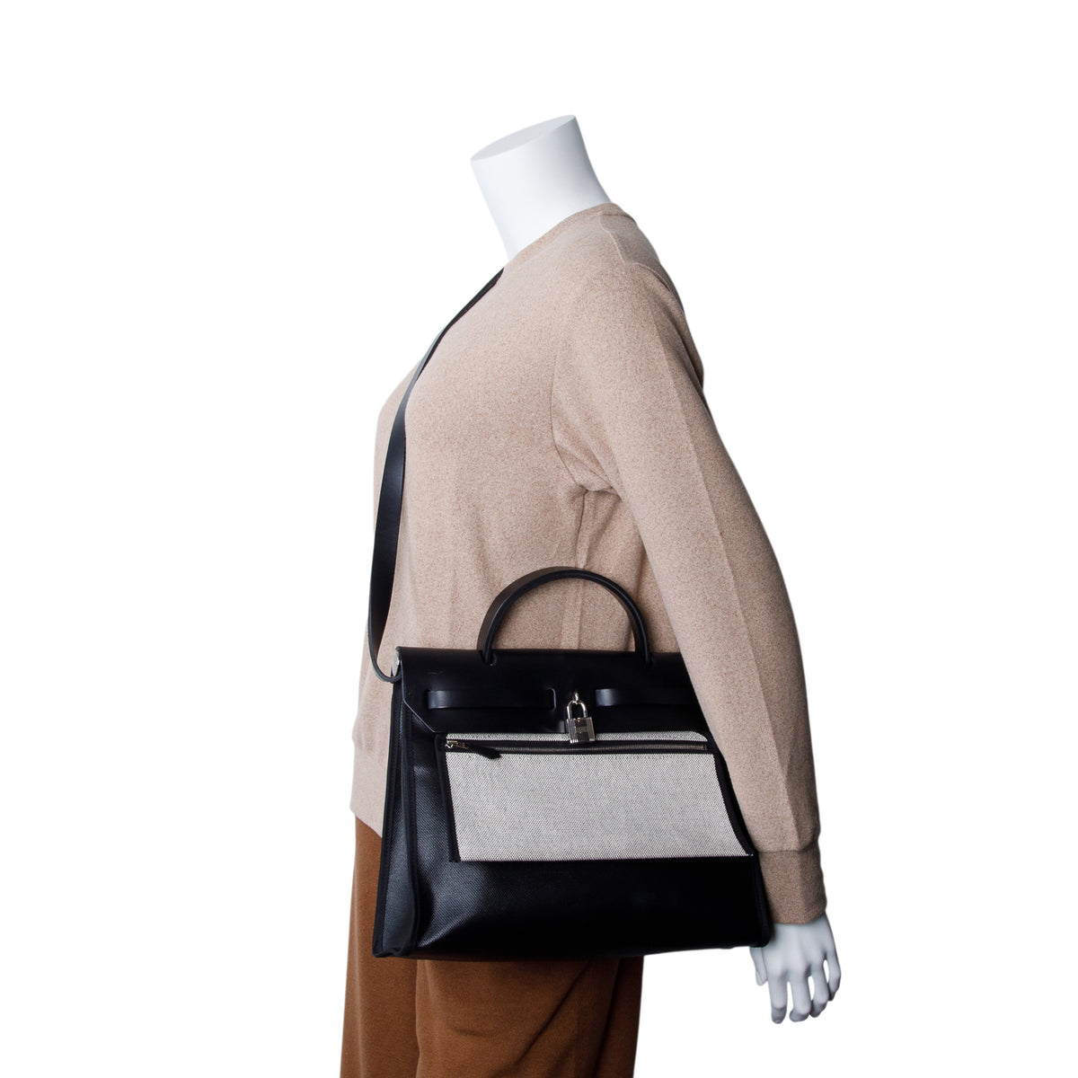 Hermes Noir Toile H Berline Vache Hunter Herbag Zip PM 31 w/ Pouch