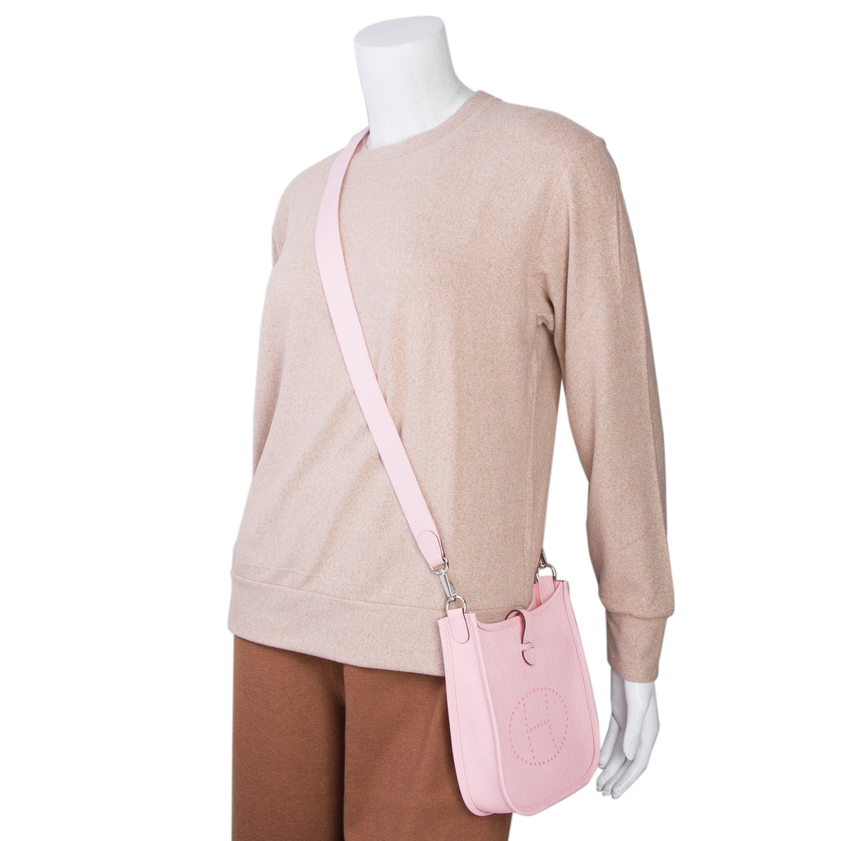 Hermes 2025 Rose Sakura Taurillon Clemence Amazone Evelyne TPM 16