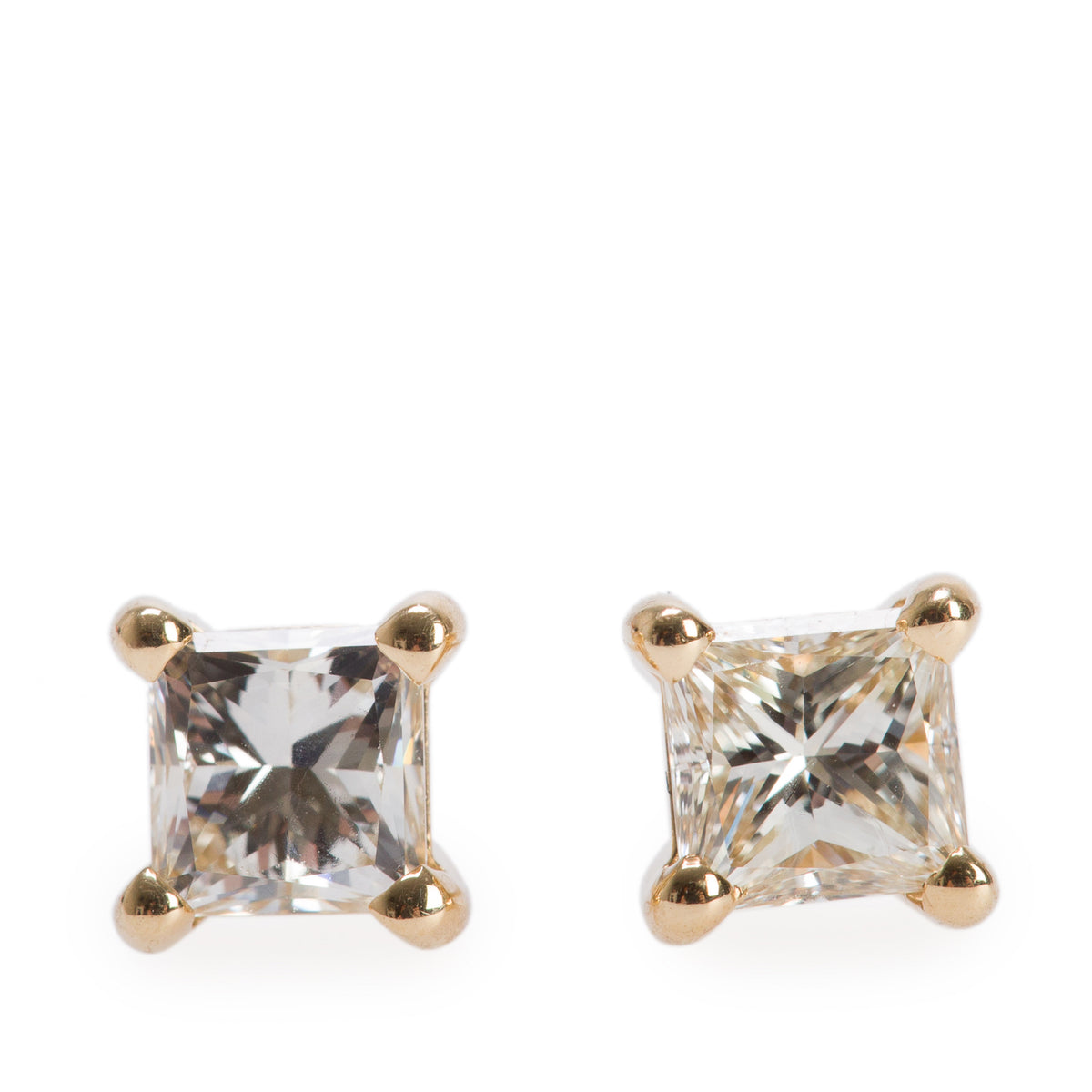 14k Yellow Gold 0.72 tcw. Princess Cut Diamond Stud Earrings