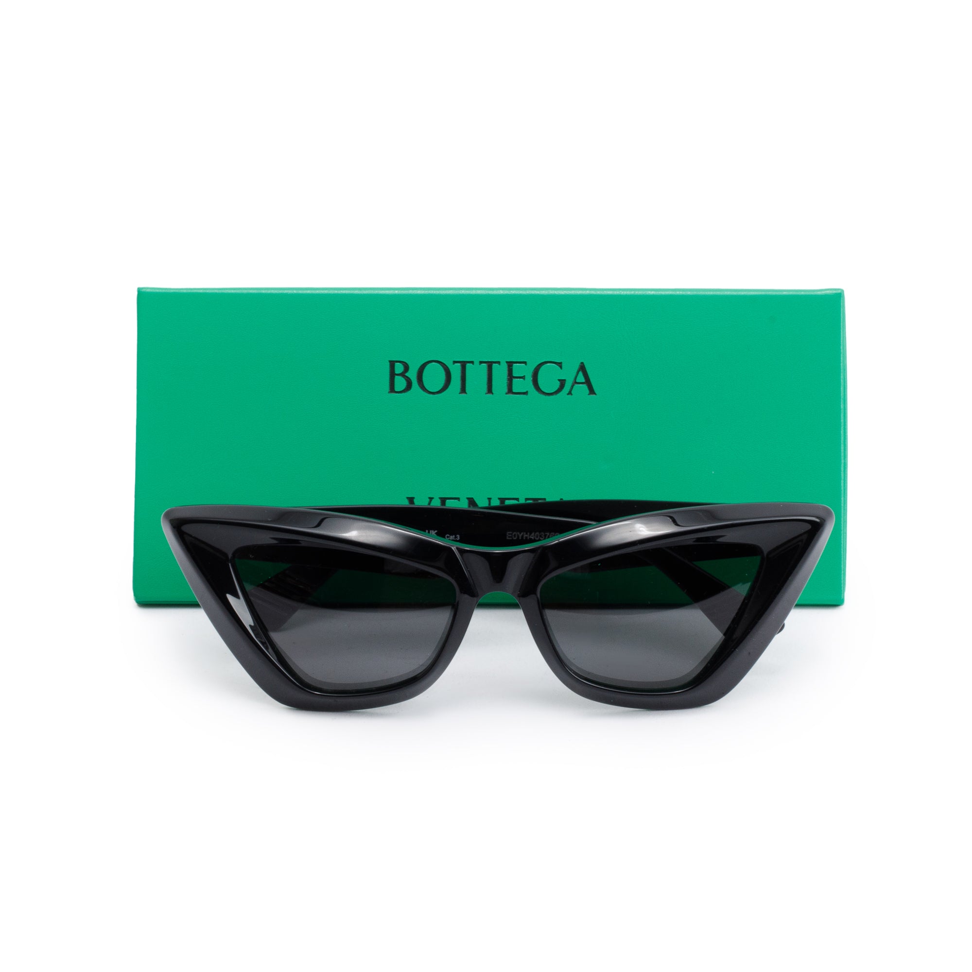 Bottega Veneta BV1101S Black Acetate Pointed Cat Eye Sunglasses w/ Case