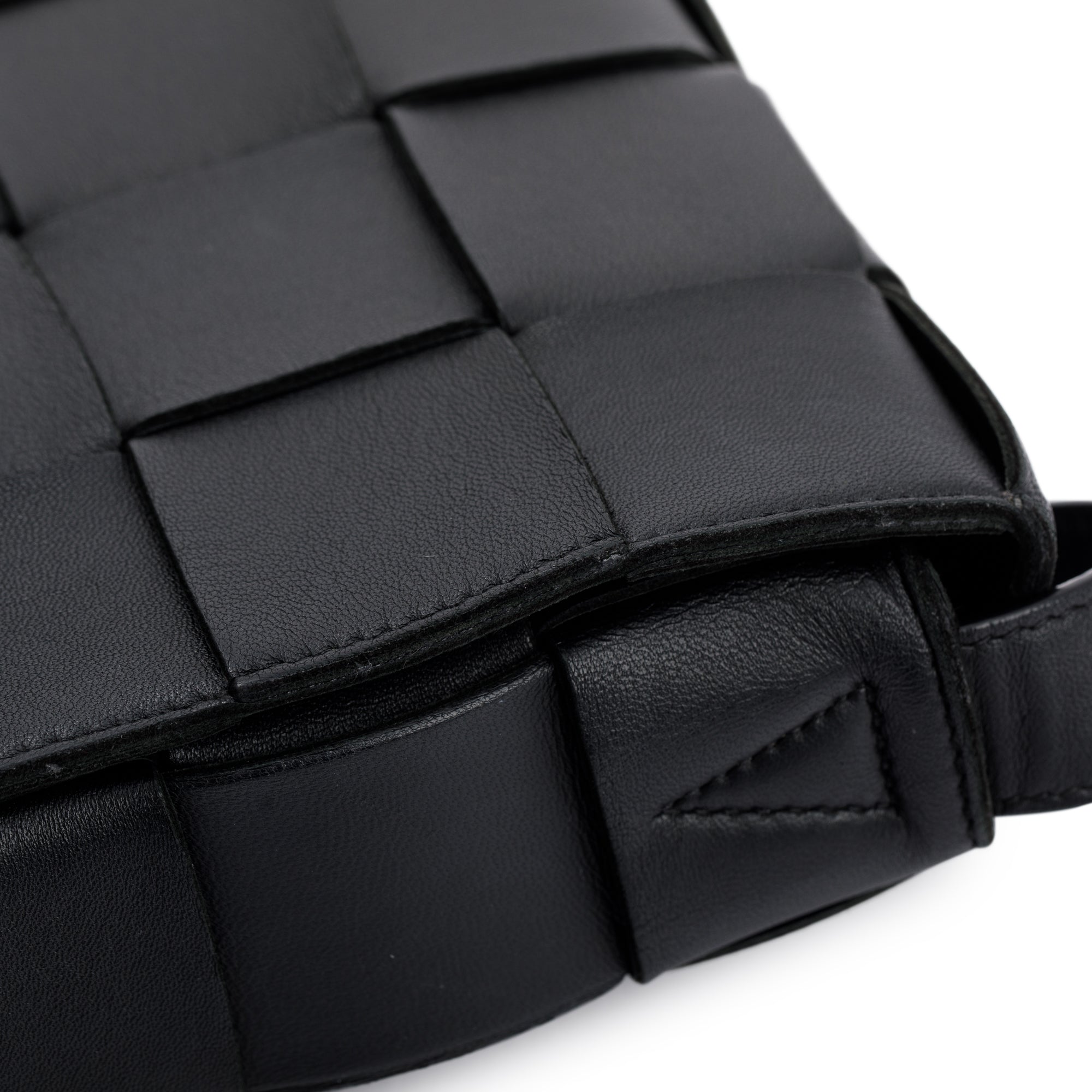 Bottega Veneta Black Intrecciato Cassette Bag
