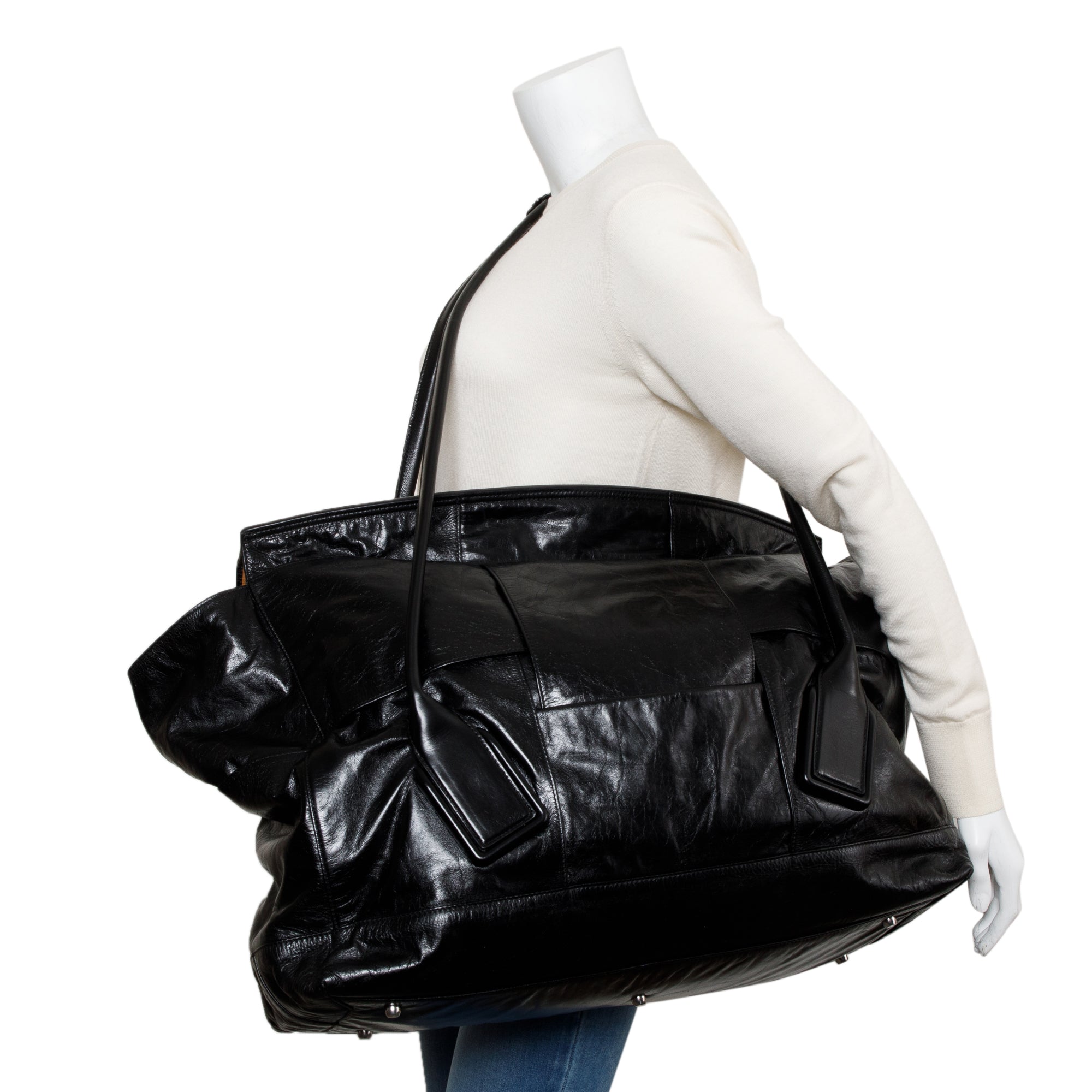 Bottega Veneta Black Maxi Intrecciato Leather Large Arco Slouch Bag