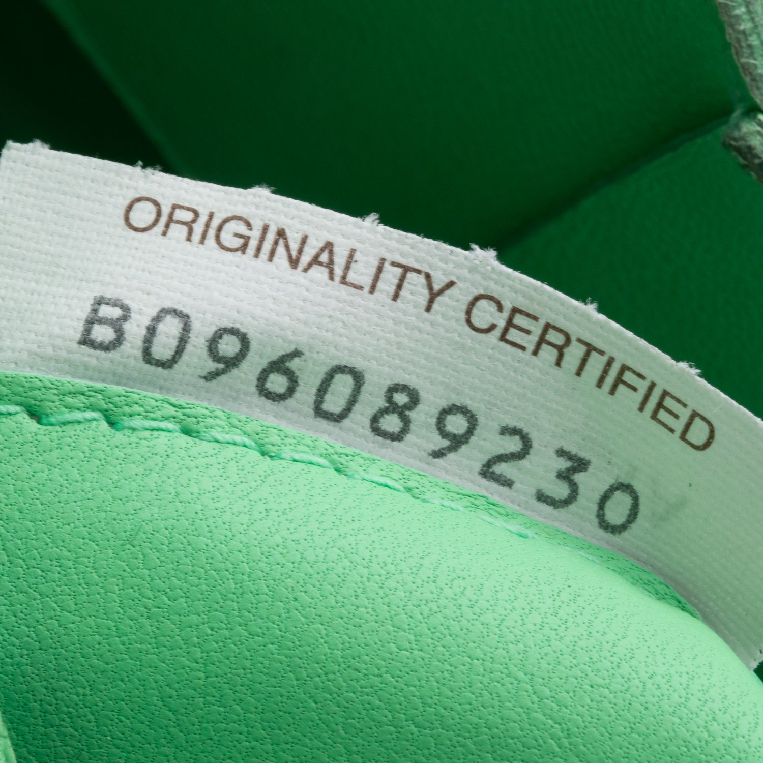 Bottega Veneta Green Leather Intrecciato Classic Cassette Bag