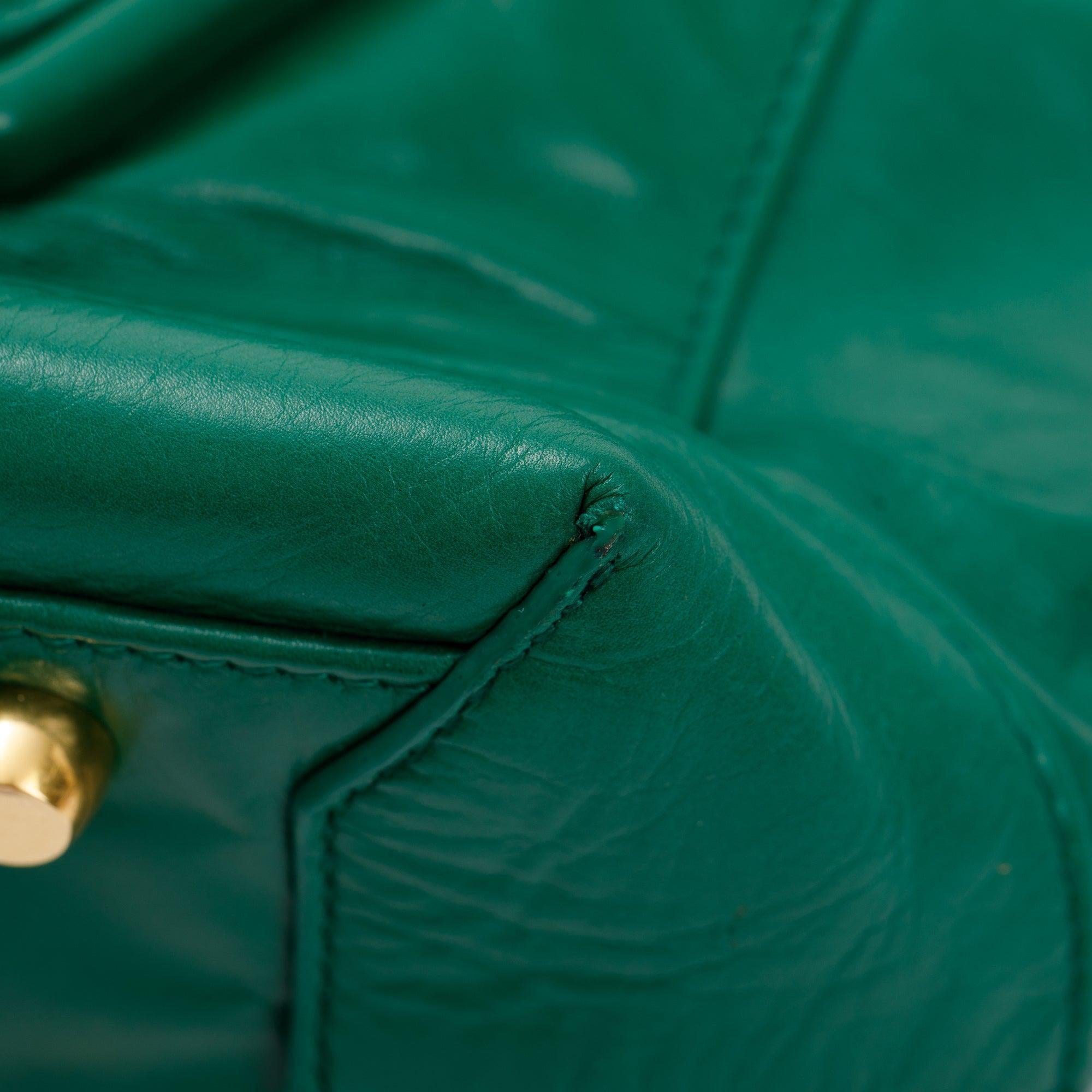 Bottega Veneta Green Maxi Intrecciato Leather Medium Arco Slouch Bag