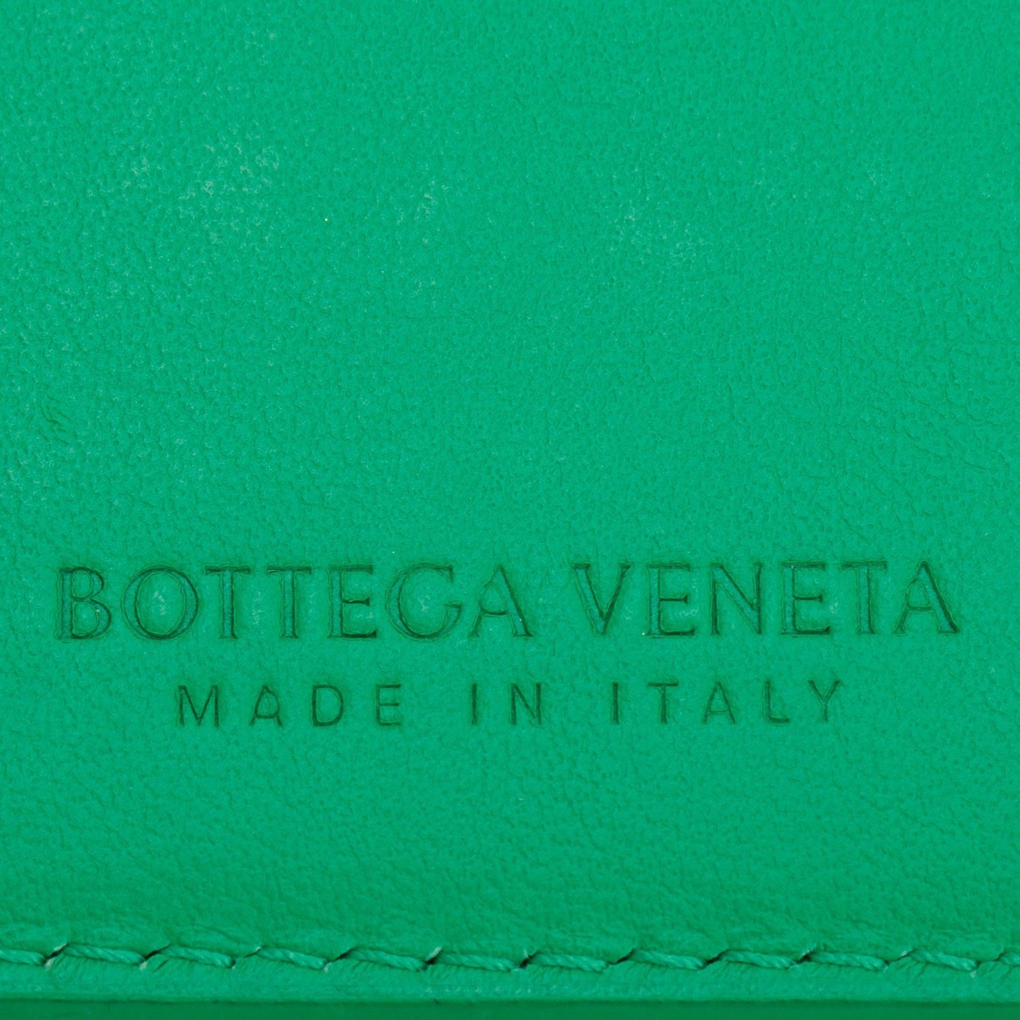Bottega Veneta Intrecciato Bi-Fold Wallet w/ Box – Oliver