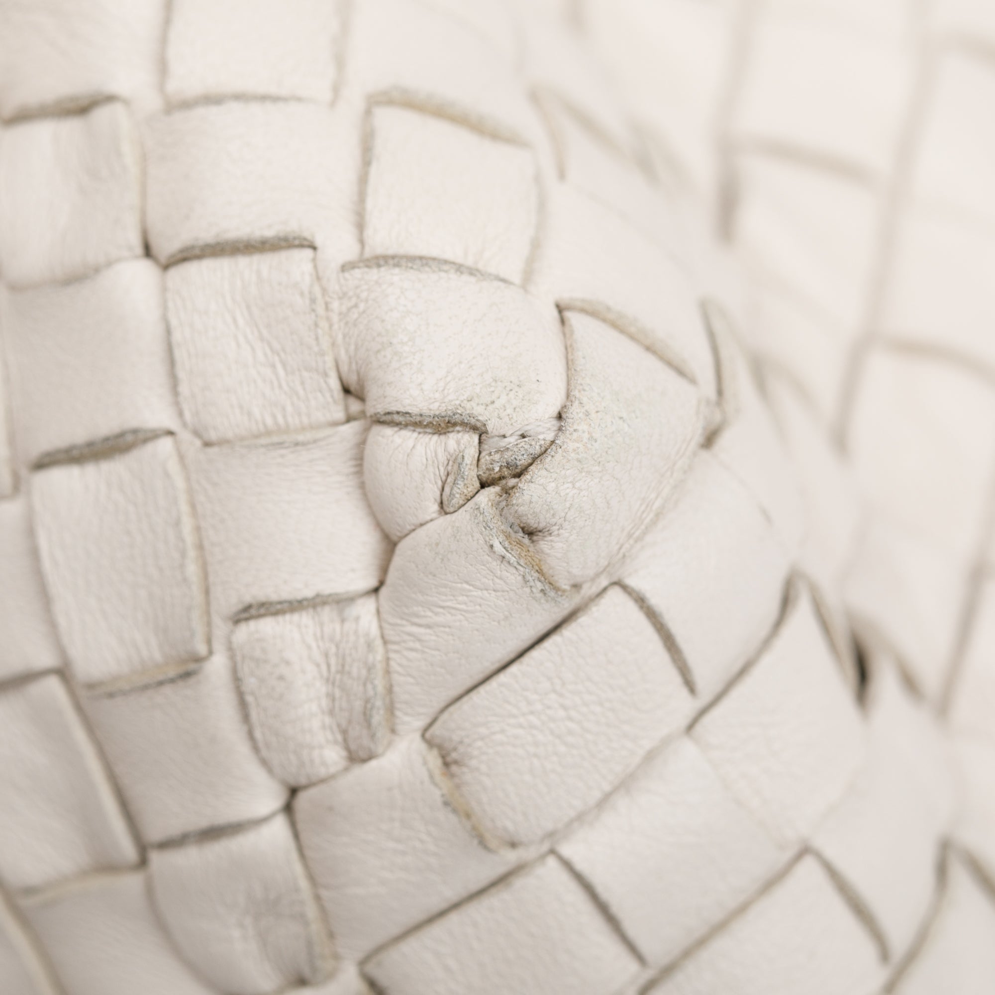 Bottega Veneta White Intrecciato Leather Medium Cesta Tote