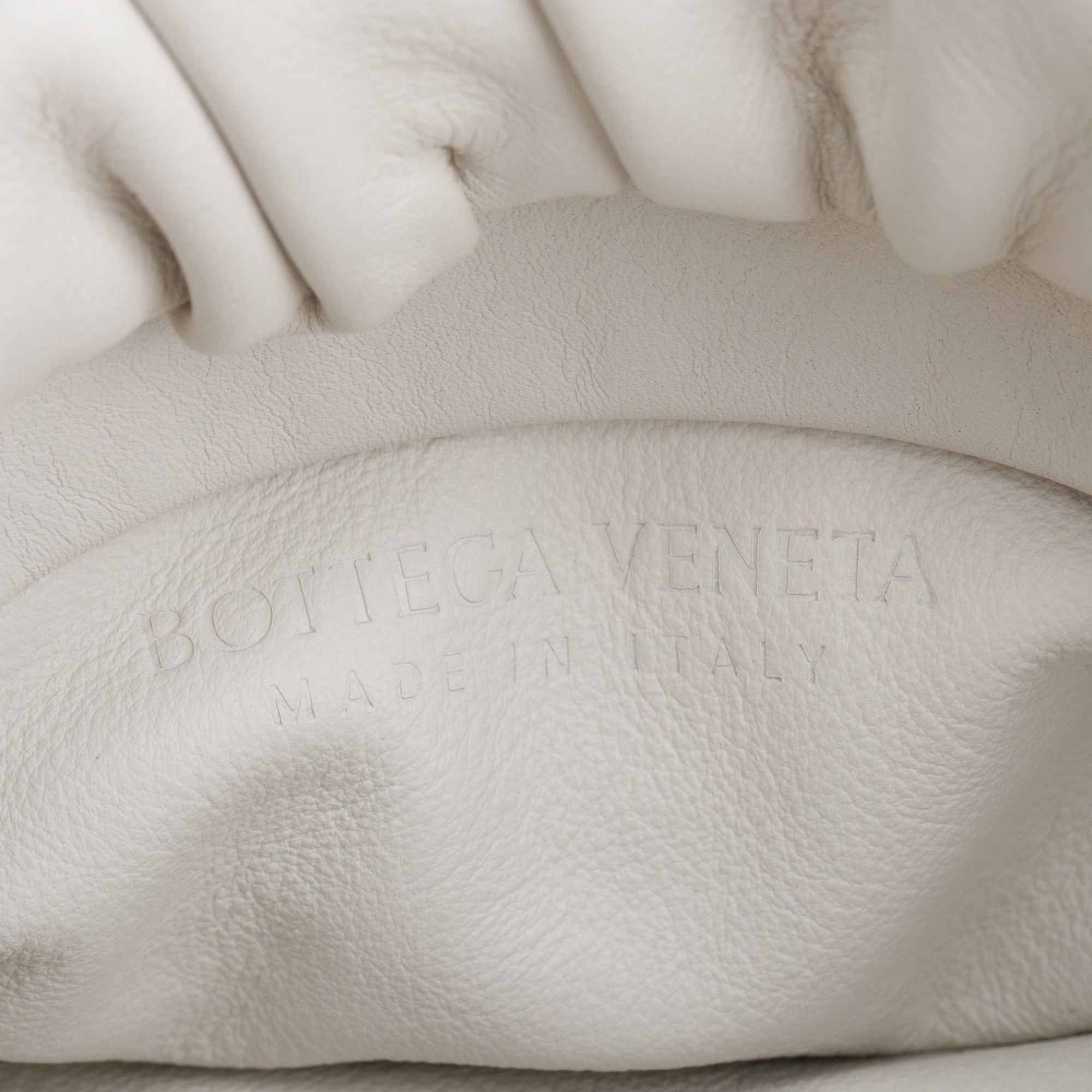 Bottega Veneta White Nappa Leather The Chain Pouch