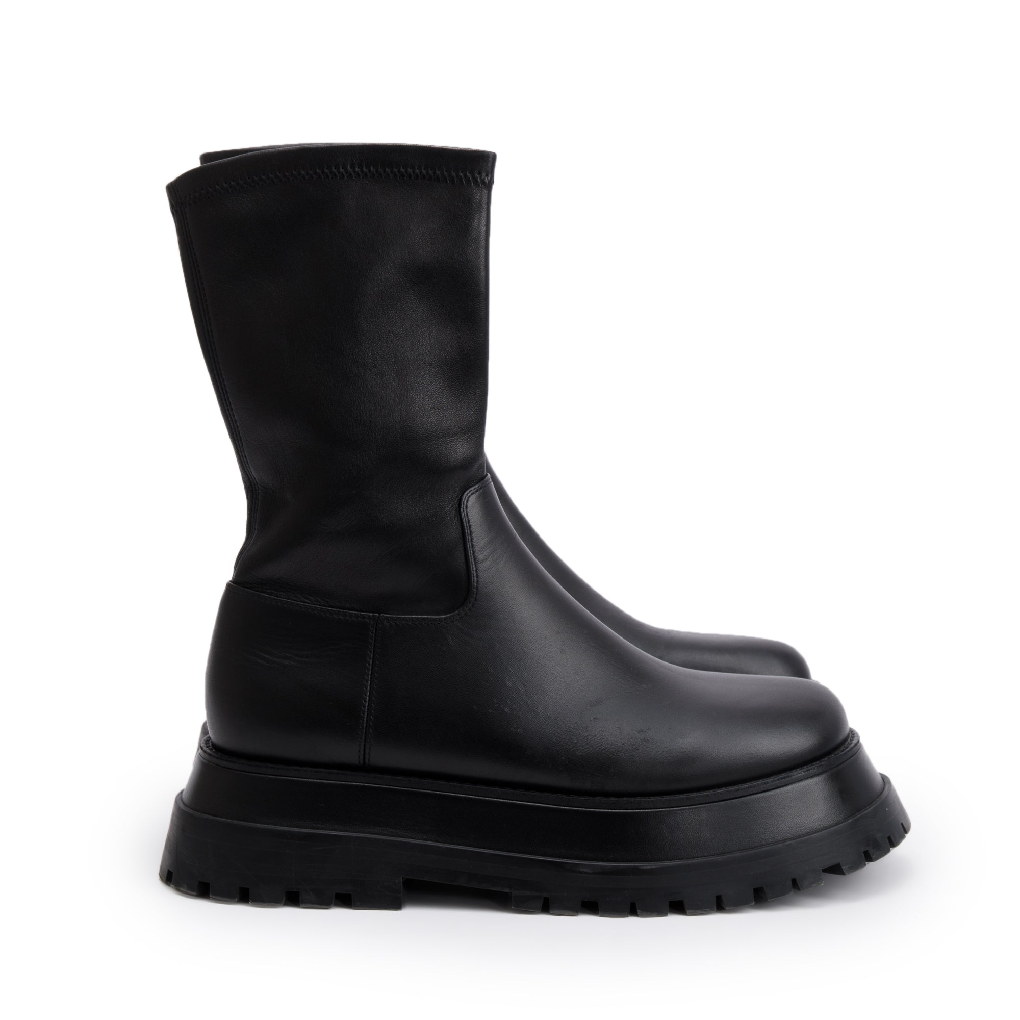 Burberry Black Leather Alf Hurr Ankle Boots, Size 37 w/ Box