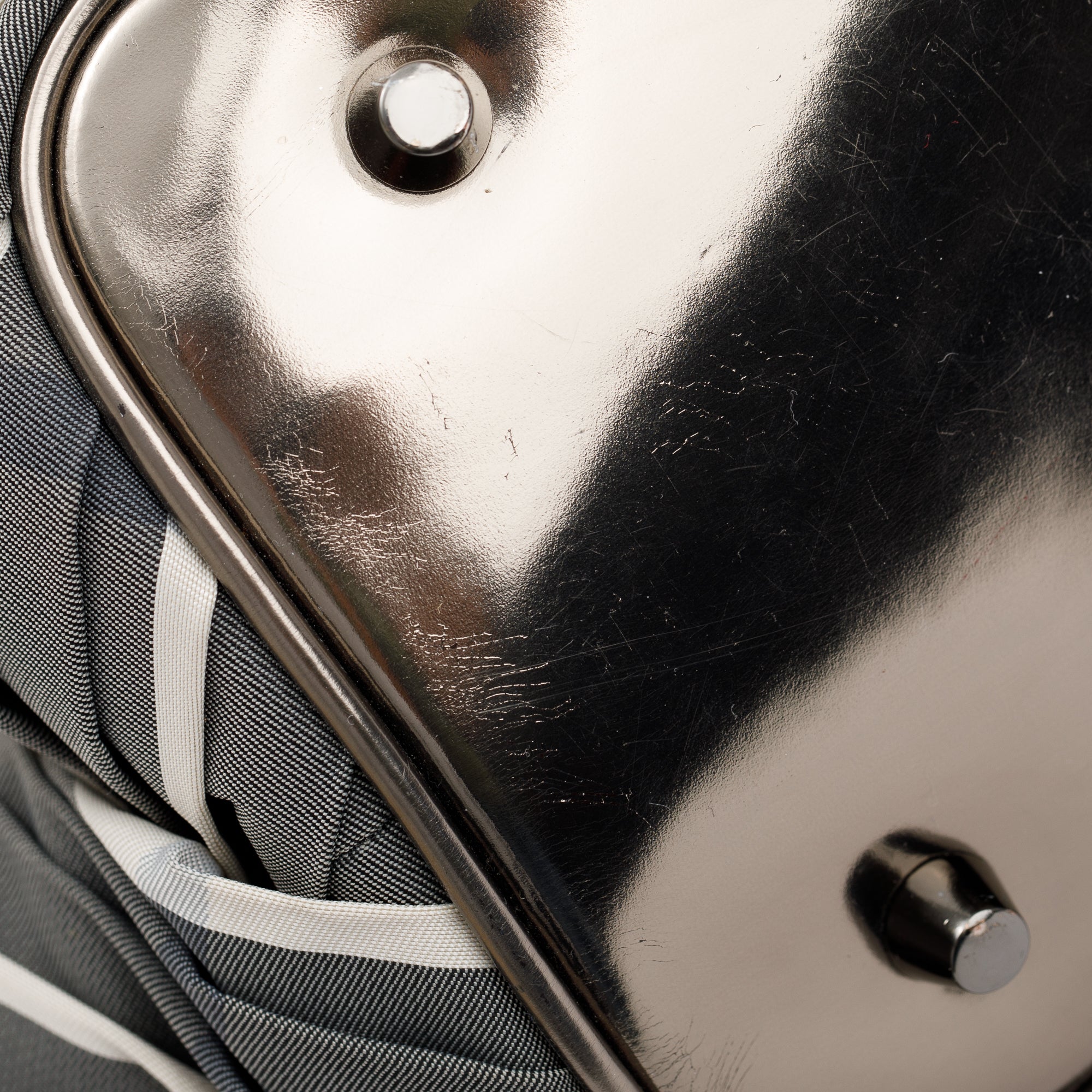 Burberry Metallic Grey Patent Leather Trim Beat Check Nylon Easton Landscape Bag