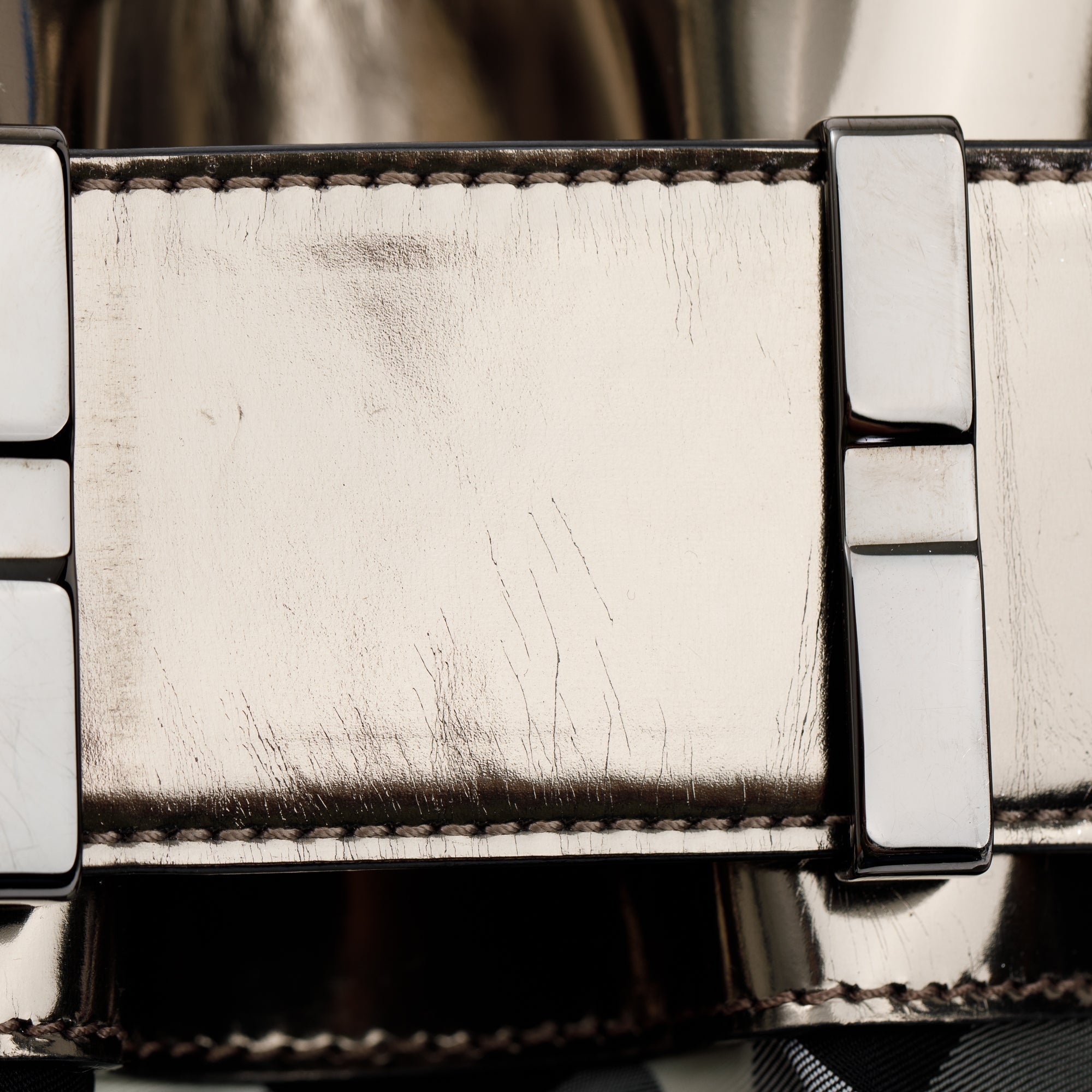 Burberry Metallic Grey Patent Leather Trim Beat Check Nylon Easton Landscape Bag