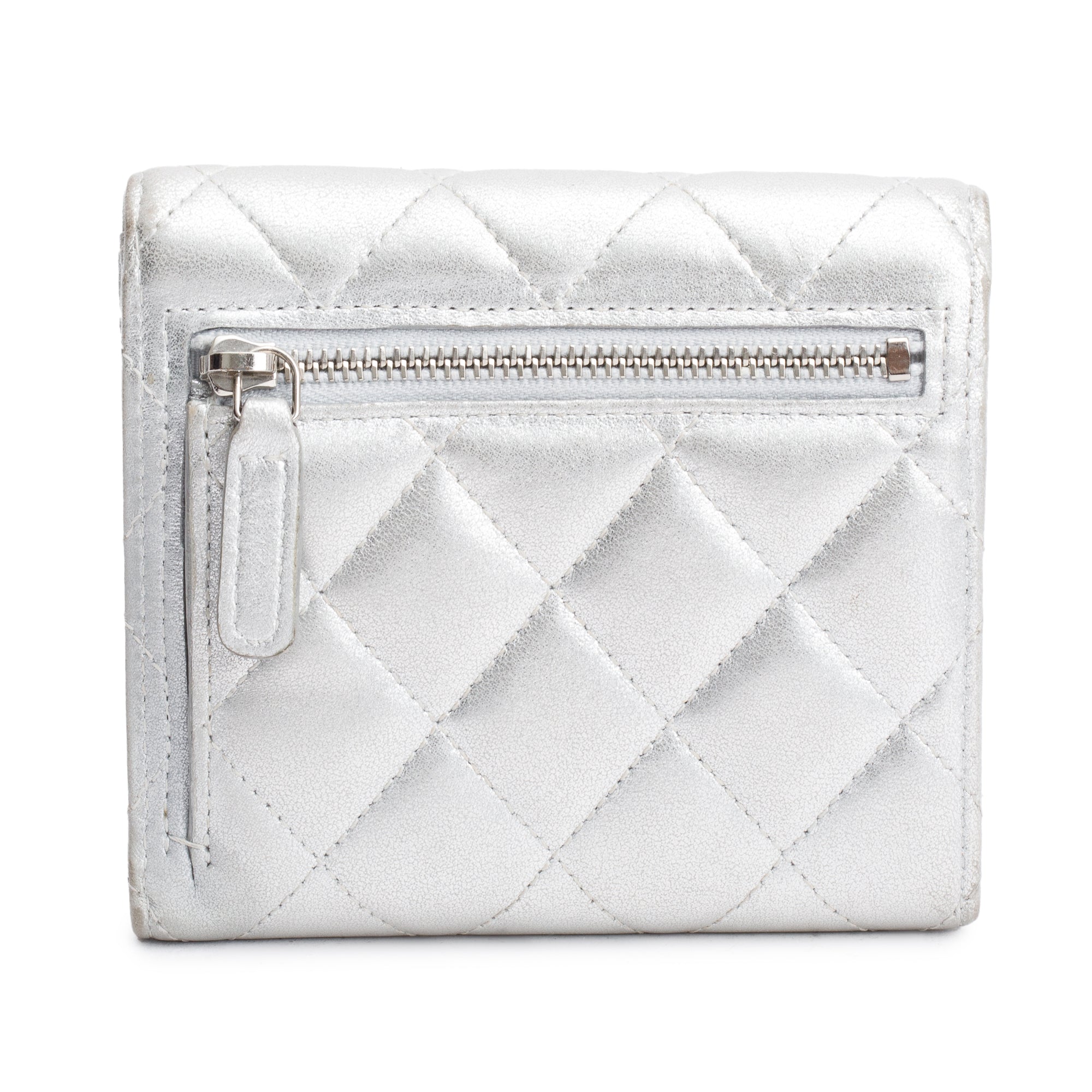 Chanel 2021 Silver Metallic Quilted Lambskin Leather Compact Wallet