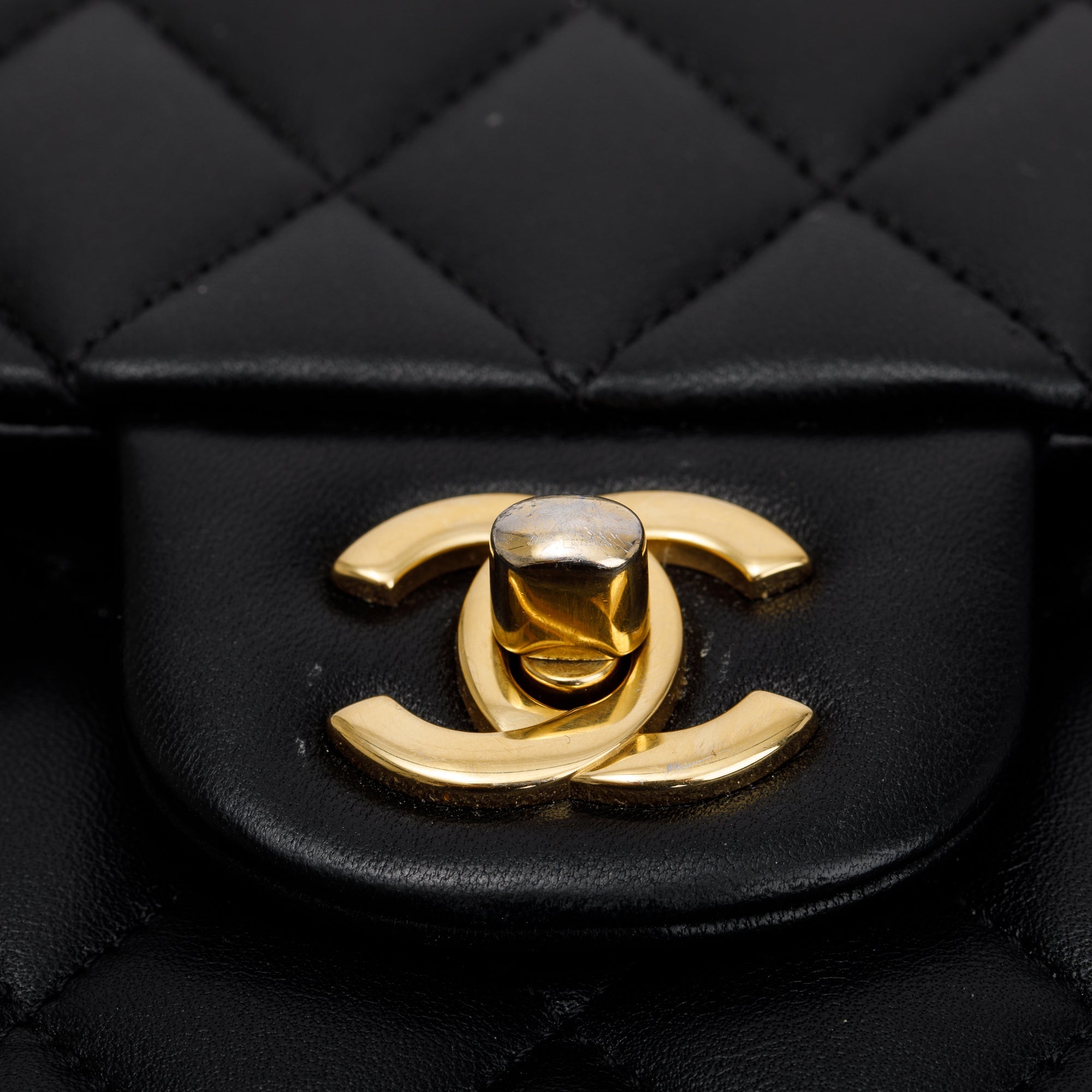 Chanel 2022 Black Lambskin Leather Classic Medium Double Flap Bag w/ Box