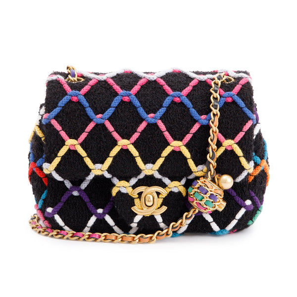 Chanel-2022-Diamond-Threaded-