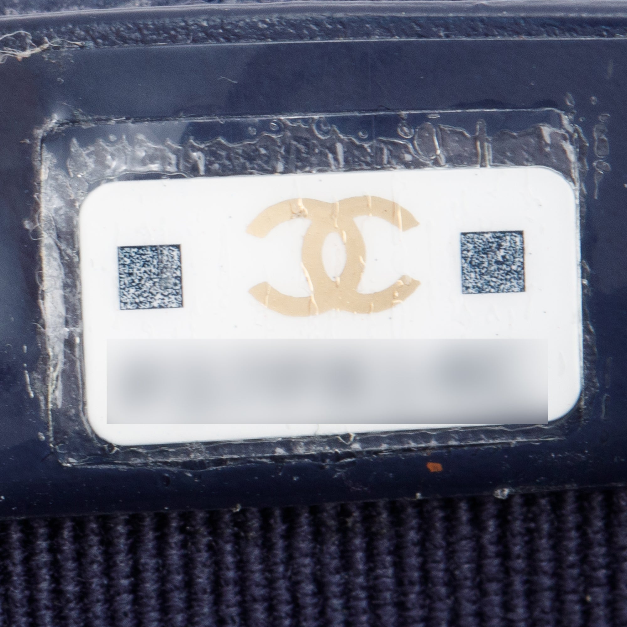 Chanel 2022 Navy Quilted Caviar Leather Twist Your Button Flap Phone Holder Crossbody Bag