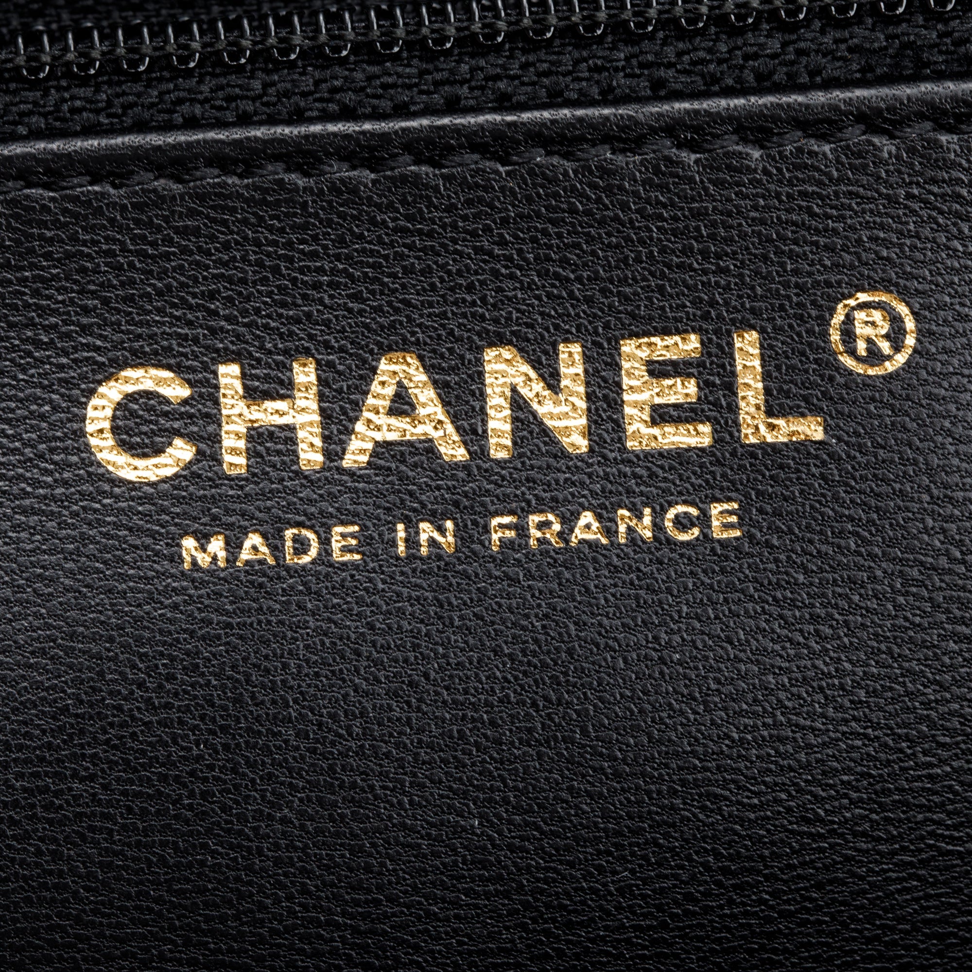 Chanel 2023 Black/White Raffia Calfskin CC Flap Tote w/ Box & Receipt