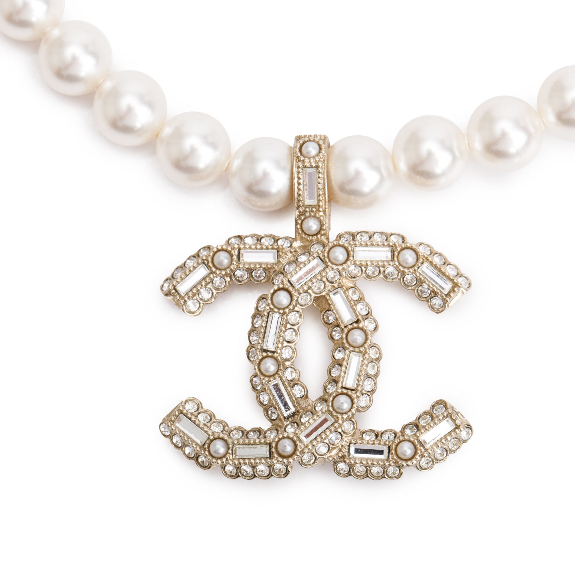 Chanel 2023 Gold Plated Faux Pearl Strass CC Drop Choker