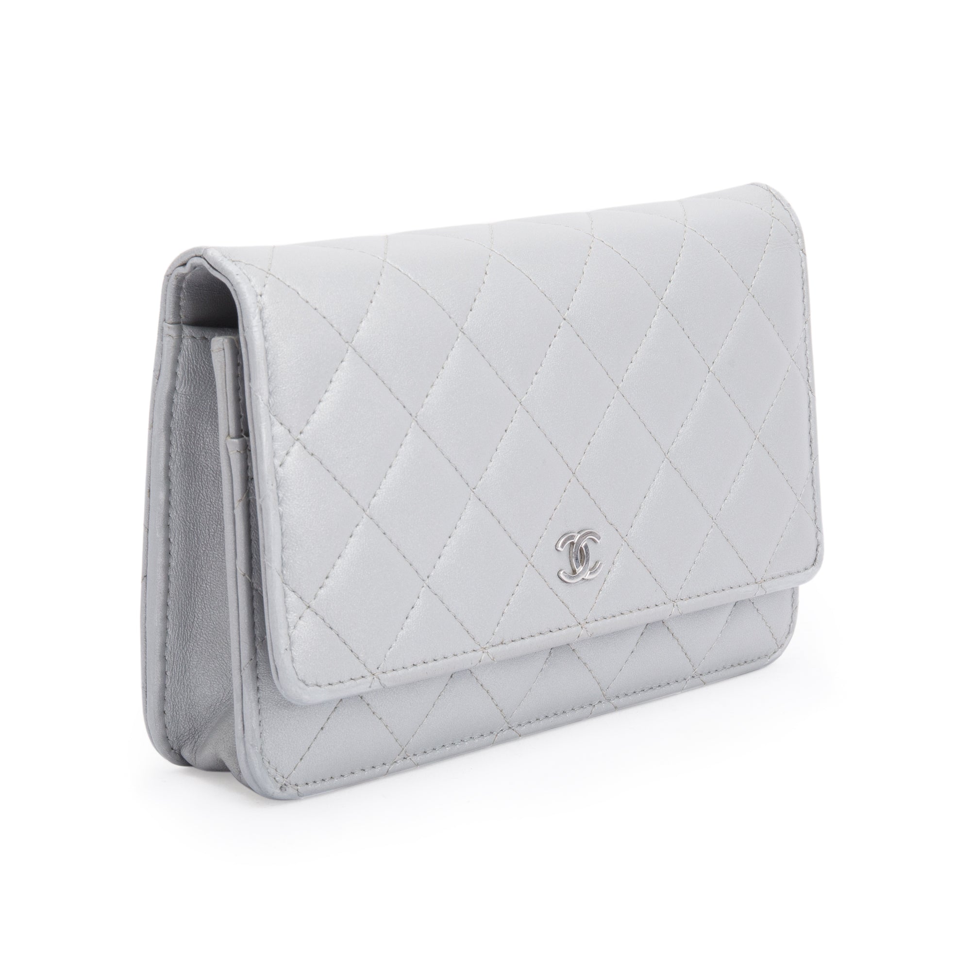 Chanel 2023 Silver Quilted Caviar Leather Classic Wallet on Chain