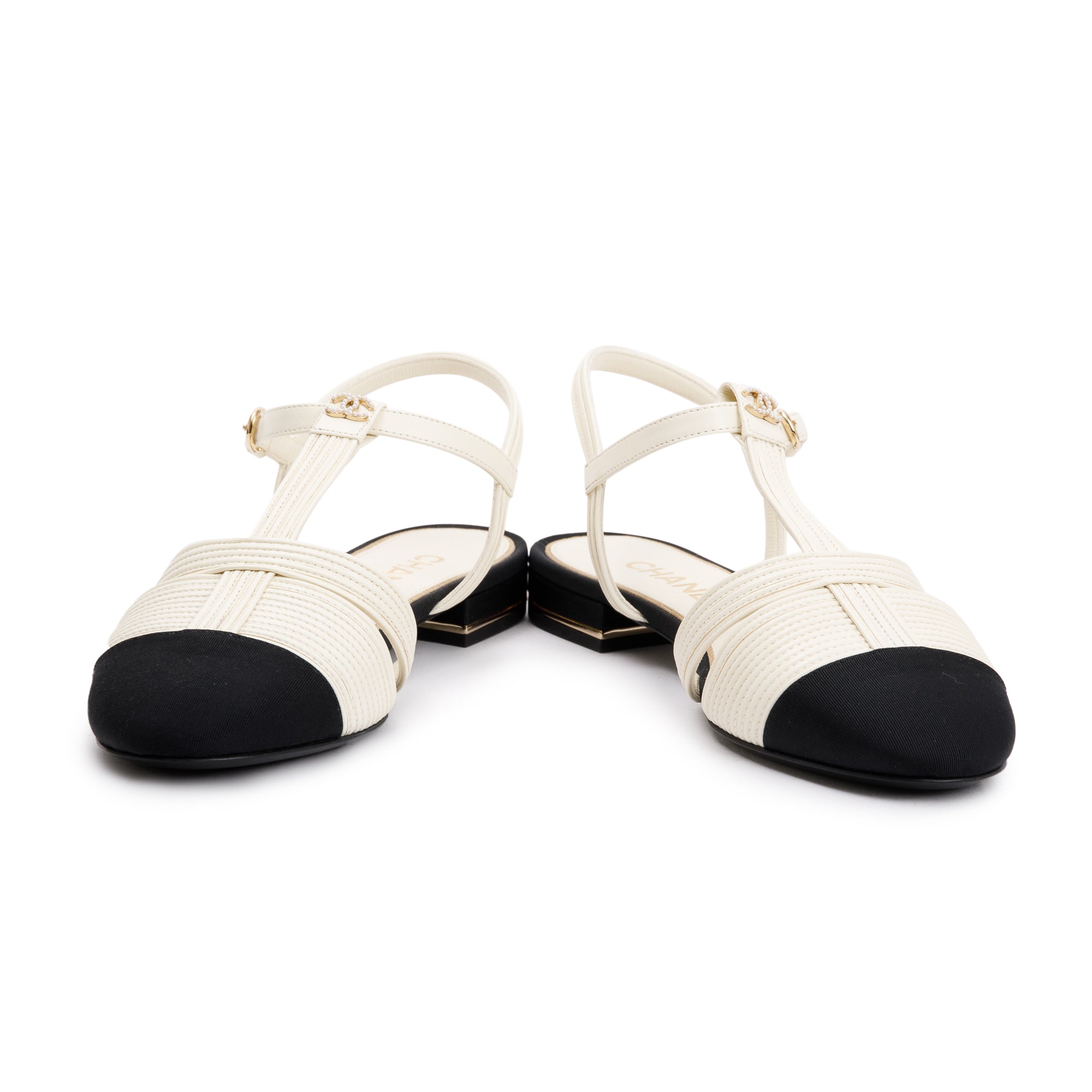 Chanel 2023 White/Black Lambskin Interlocking CC Logo Slingback Flats, Size 38 w/ Box